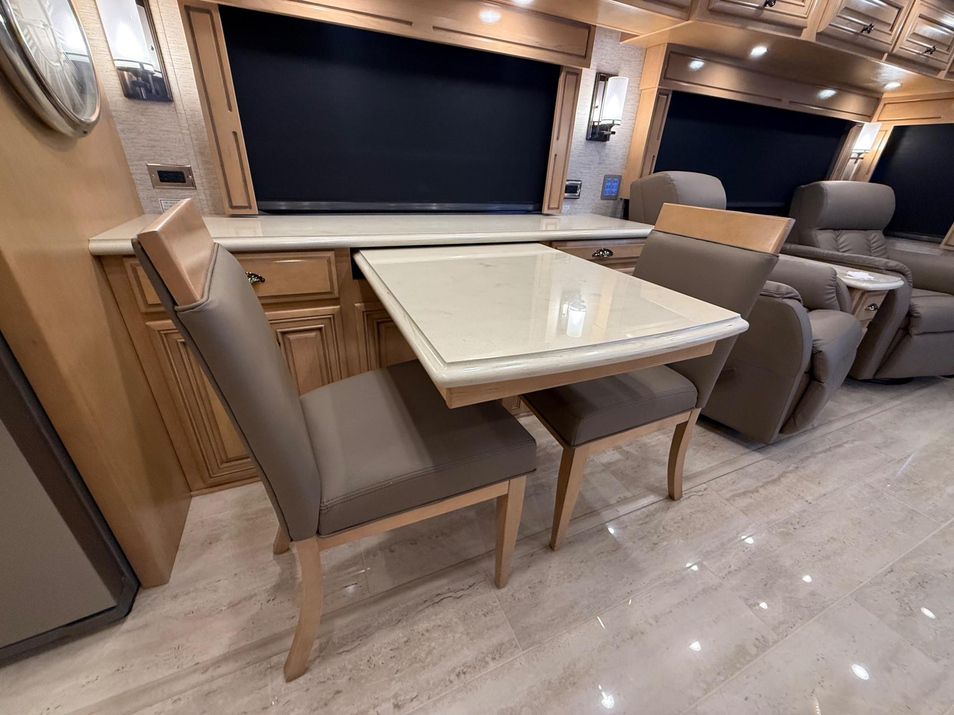 2020 Newmar  2020 Newmar  Dutchstar  - thumbnail 37