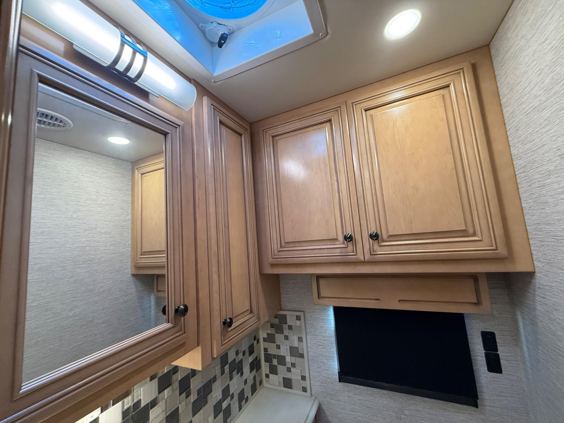 2020 Newmar  2020 Newmar  Dutchstar  - thumbnail 42