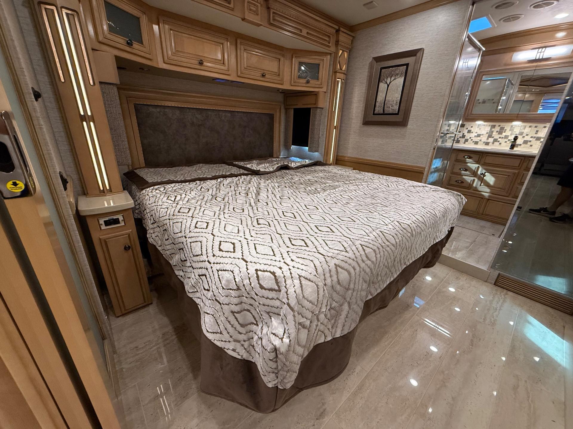 2020 Newmar  2020 Newmar  Dutchstar  - thumbnail 43