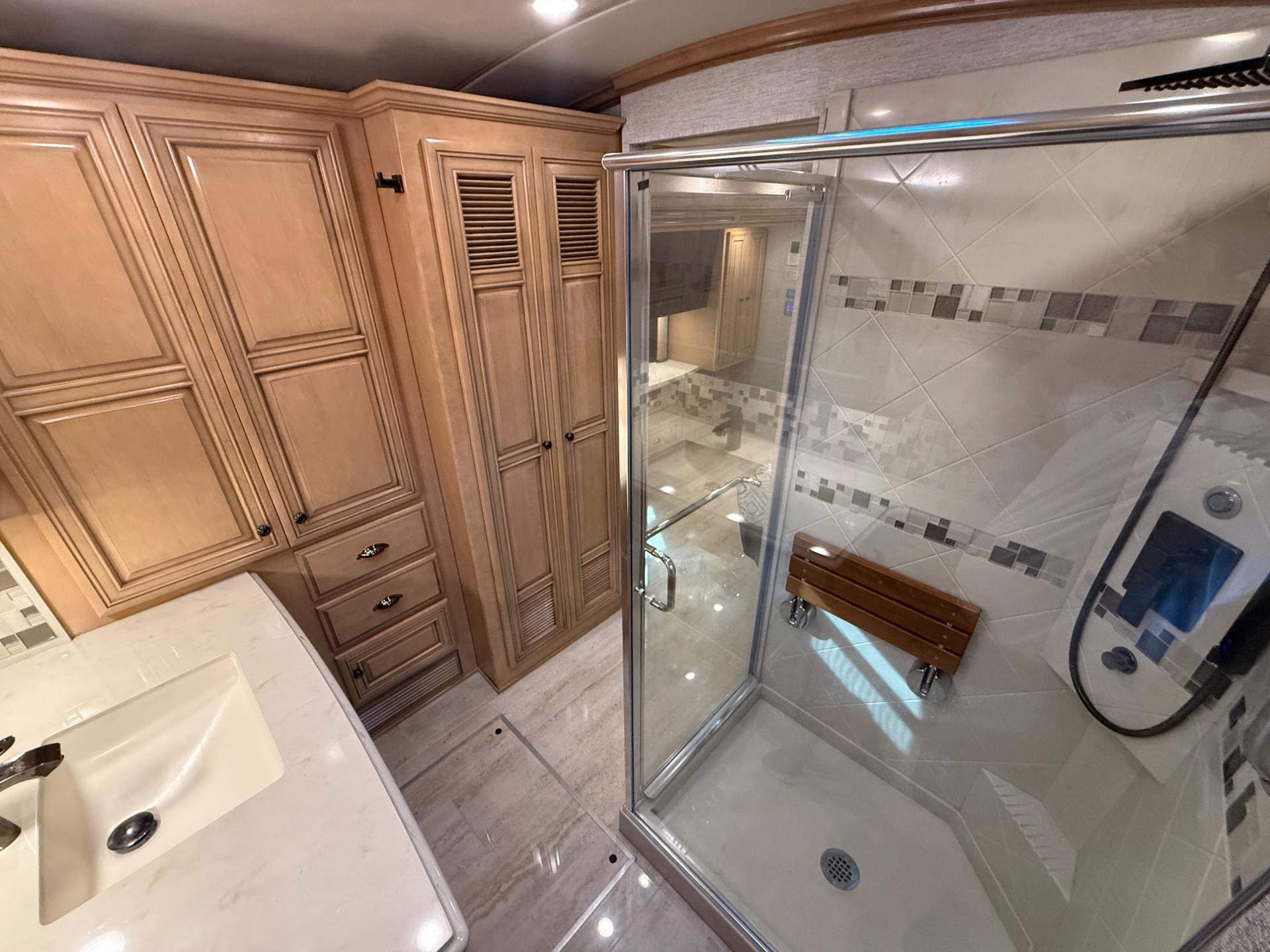 2020 Newmar  2020 Newmar  Dutchstar  - thumbnail 53