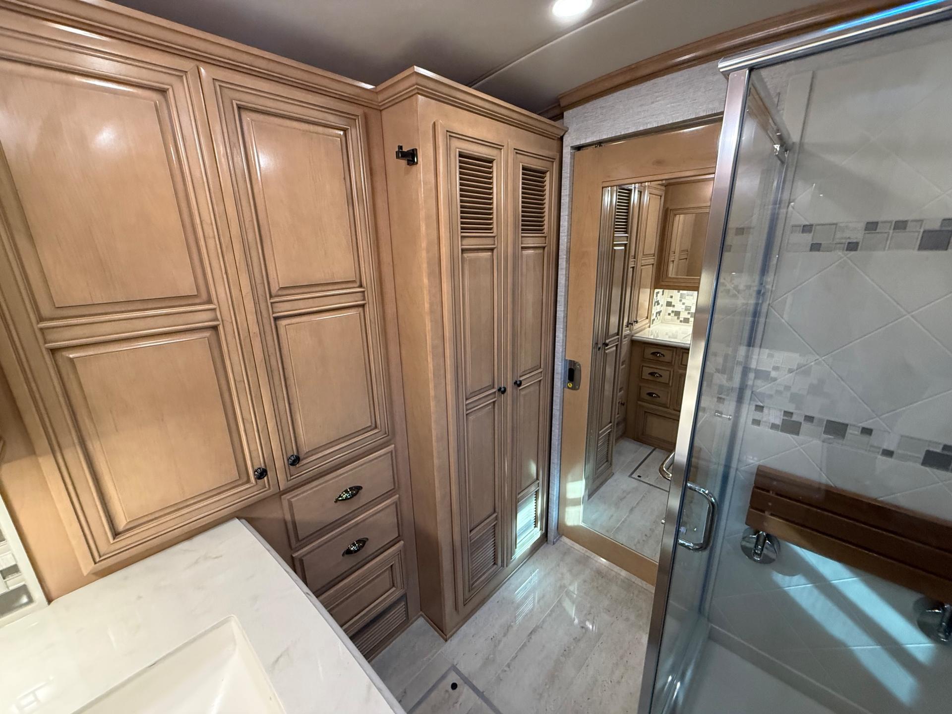 2020 Newmar  2020 Newmar  Dutchstar  - thumbnail 55