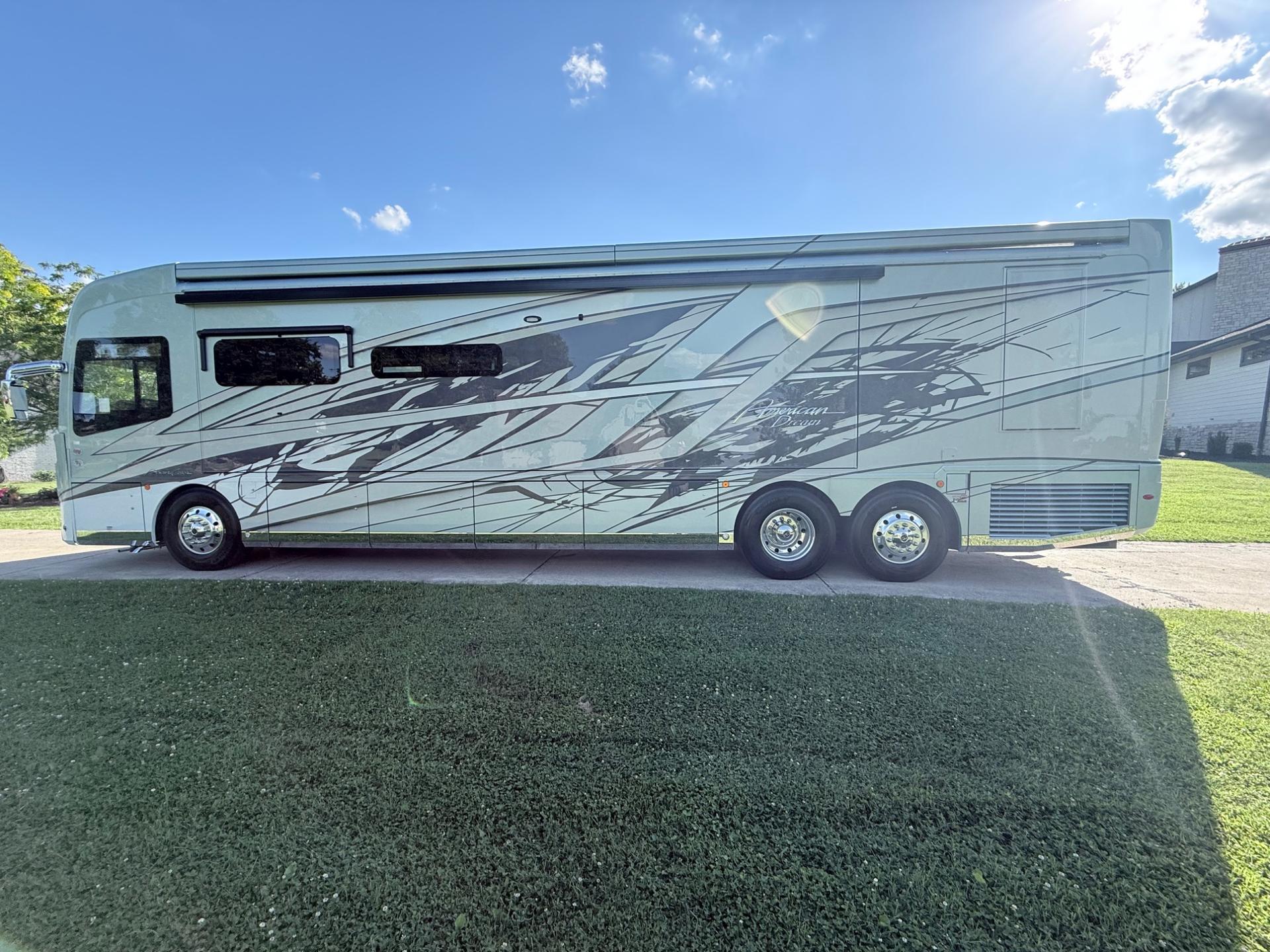 2027 American Coach 2027 American Coach American Dream - thumbnail 49
