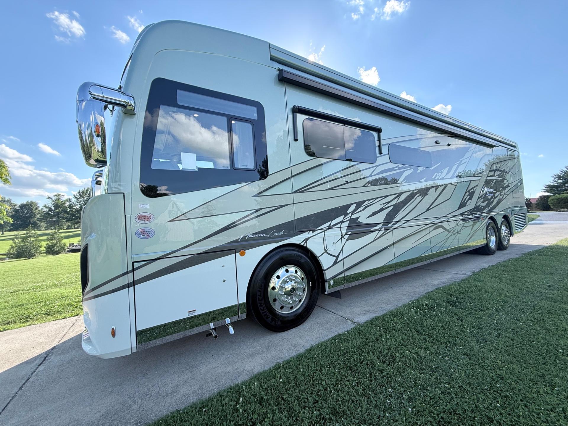 2027 American Coach 2027 American Coach American Dream - thumbnail 50