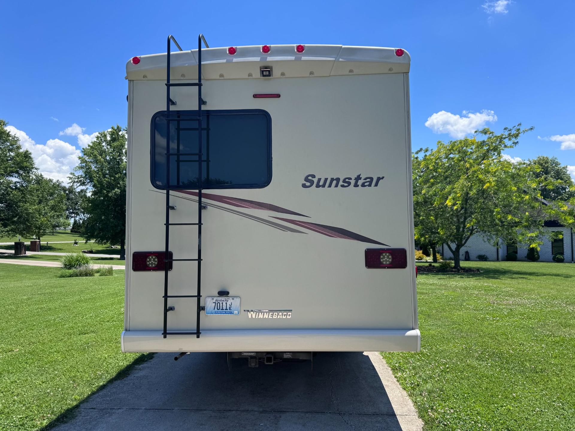 2019 Winnebago 2019 Winnebago Sunstar - thumbnail 8