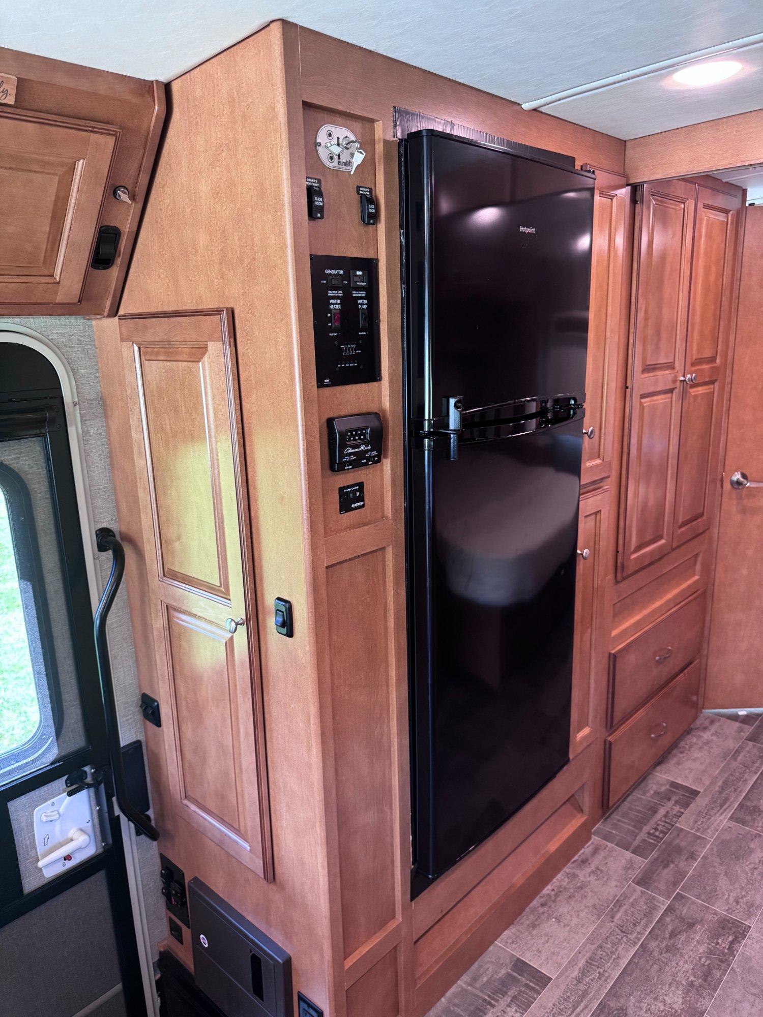 2019 Winnebago 2019 Winnebago Sunstar - thumbnail 20
