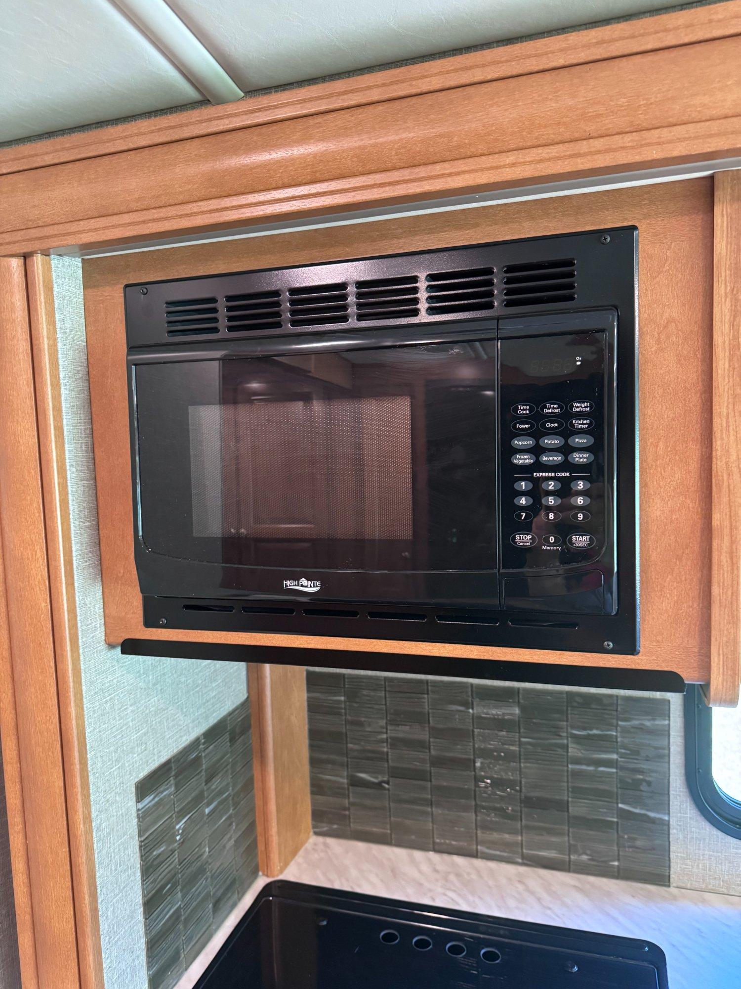 2019 Winnebago 2019 Winnebago Sunstar - thumbnail 25