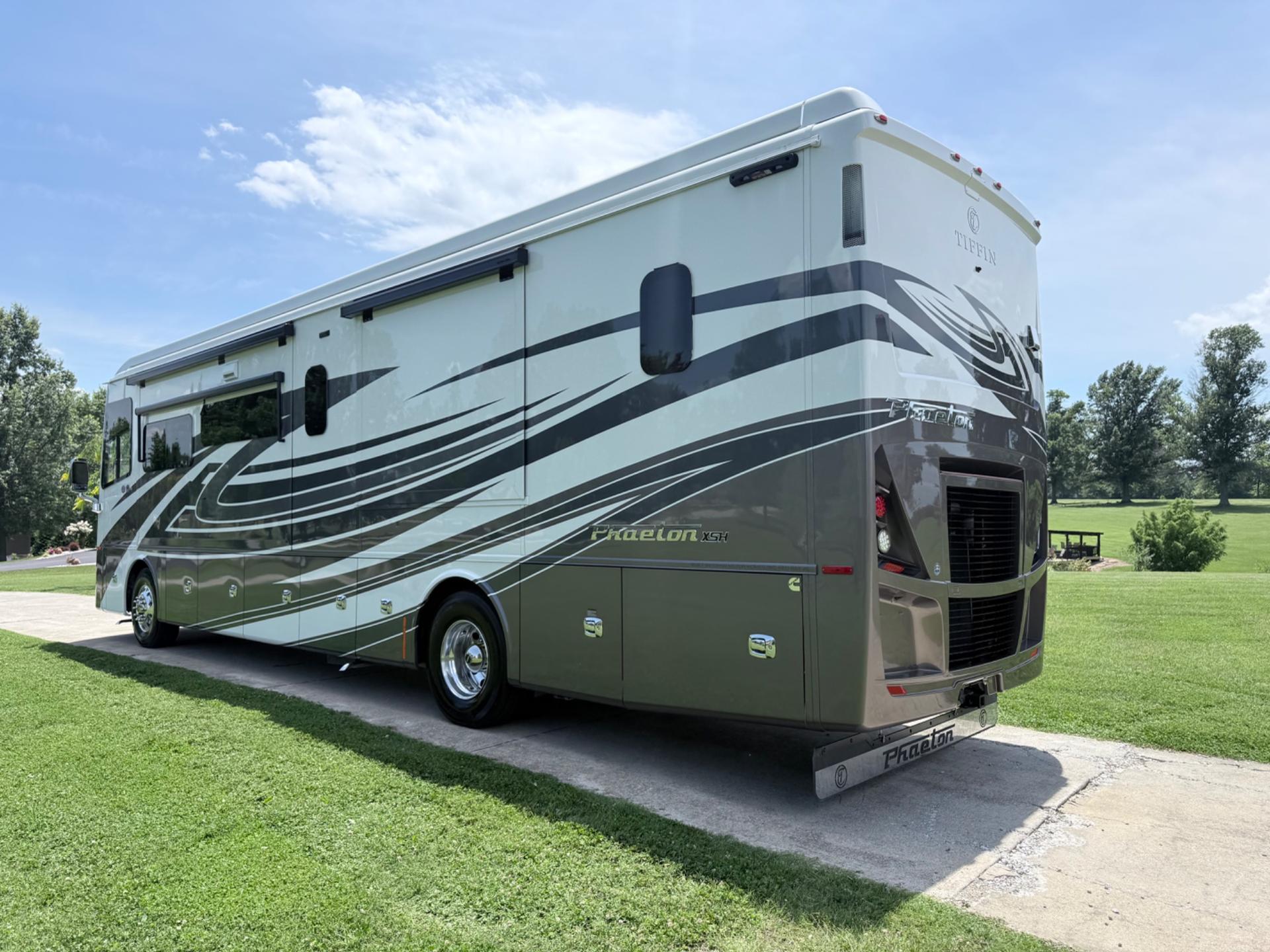 2025 TIFFIN MOTORHOMES 2025 TIFFIN MOTORHOMES Phaeton - thumbnail 6