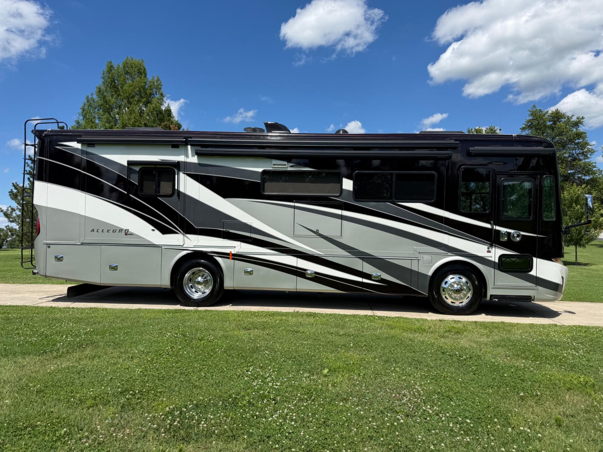 2021 TIFFIN MOTORHOMES 2021 TIFFIN MOTORHOMES Allegro Red - thumbnail 2