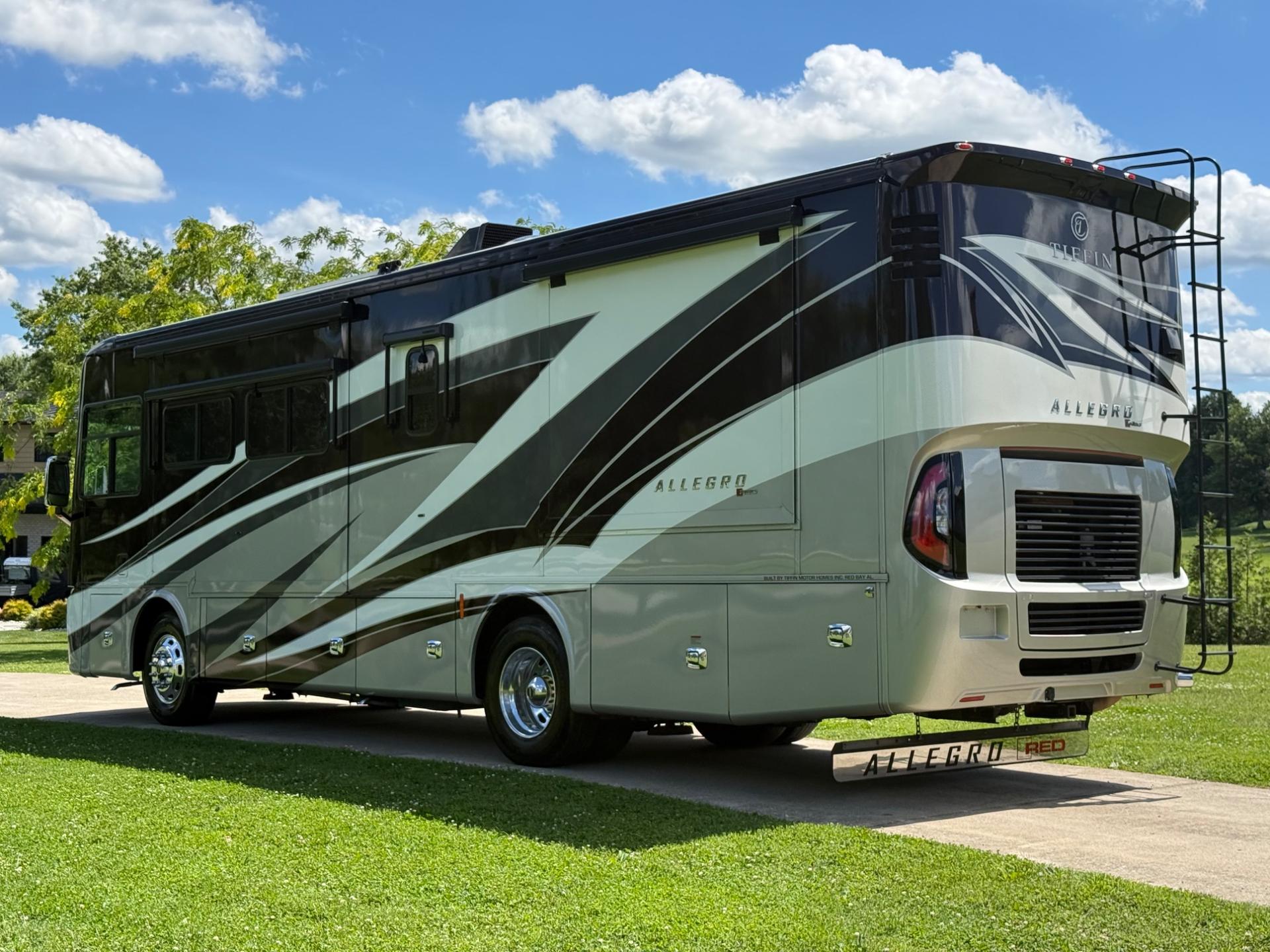 2021 TIFFIN MOTORHOMES 2021 TIFFIN MOTORHOMES Allegro Red - thumbnail 5