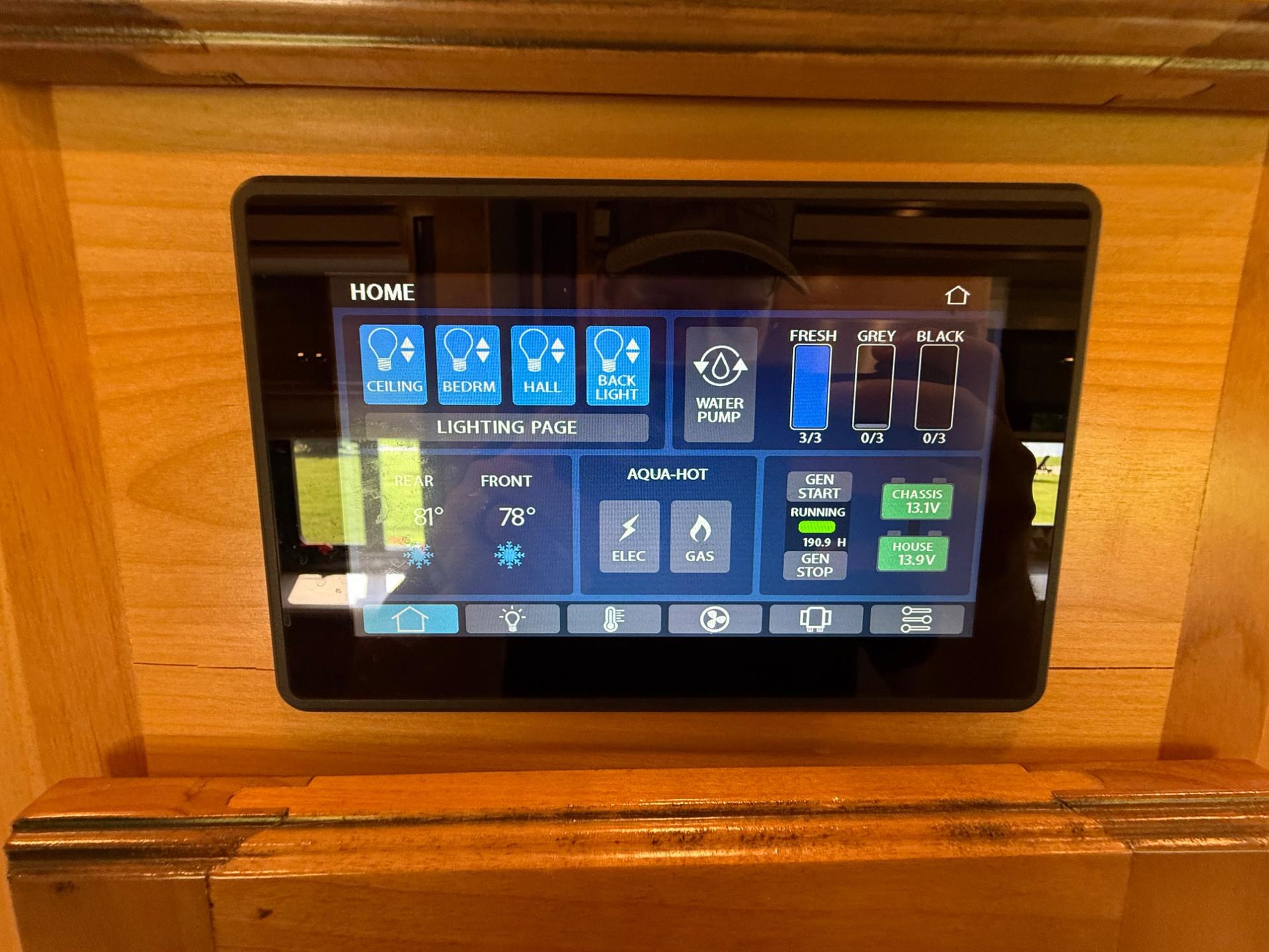 2021 TIFFIN MOTORHOMES 2021 TIFFIN MOTORHOMES Allegro Red - thumbnail 42