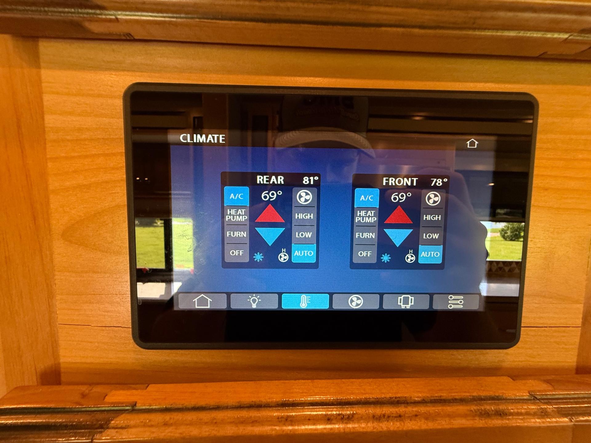 2021 TIFFIN MOTORHOMES 2021 TIFFIN MOTORHOMES Allegro Red - thumbnail 43