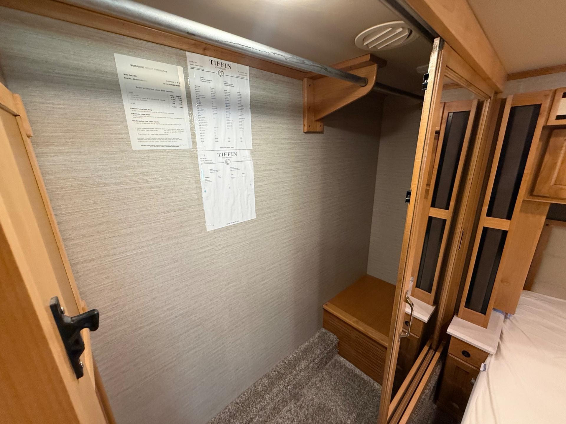 2021 TIFFIN MOTORHOMES 2021 TIFFIN MOTORHOMES Allegro Red - thumbnail 50