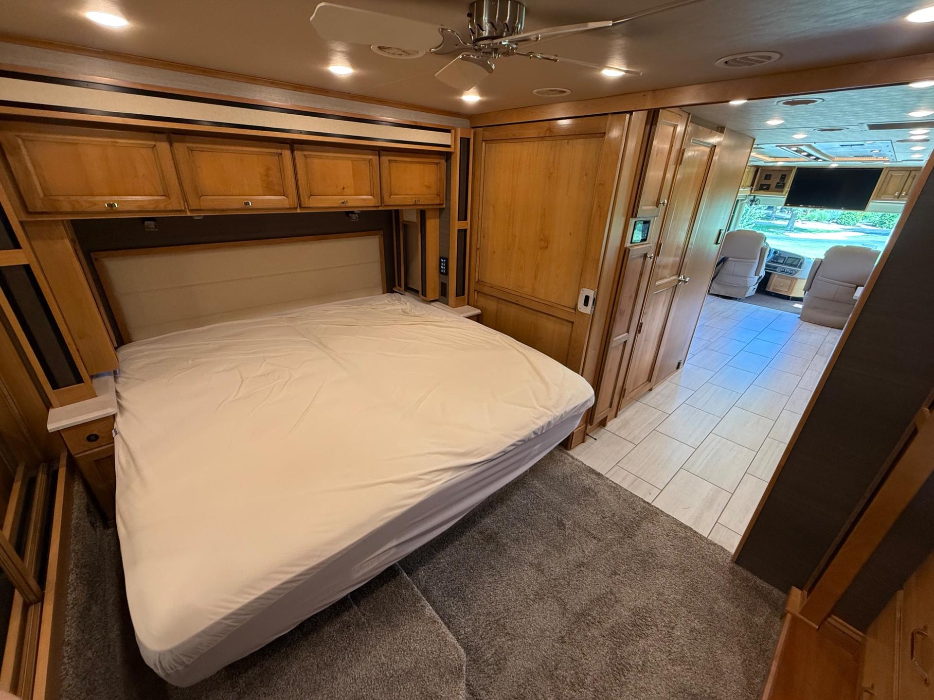 2021 TIFFIN MOTORHOMES 2021 TIFFIN MOTORHOMES Allegro Red - thumbnail 52