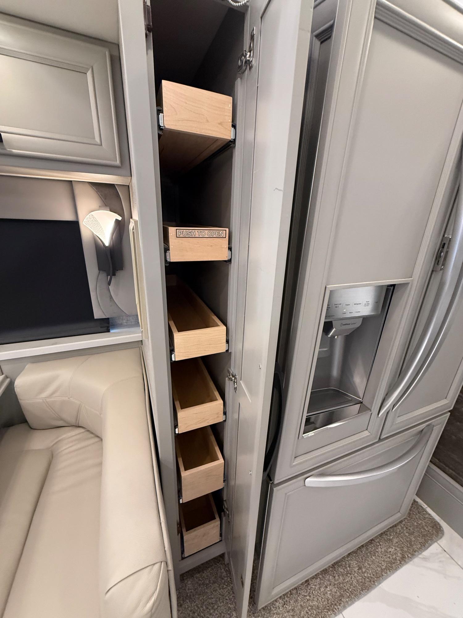 2025 TIFFIN MOTORHOMES 2025 TIFFIN MOTORHOMES Phaeton - thumbnail 39