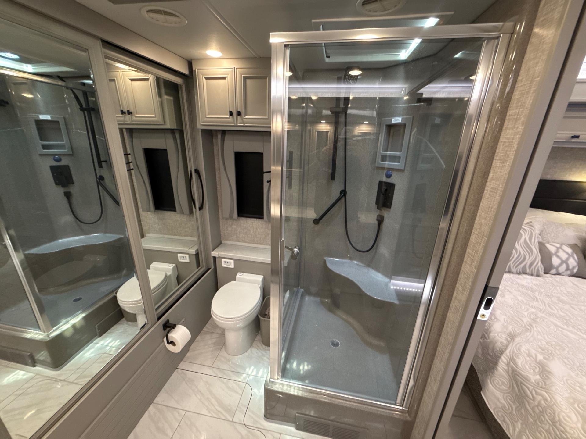 2025 TIFFIN MOTORHOMES 2025 TIFFIN MOTORHOMES Phaeton - thumbnail 58