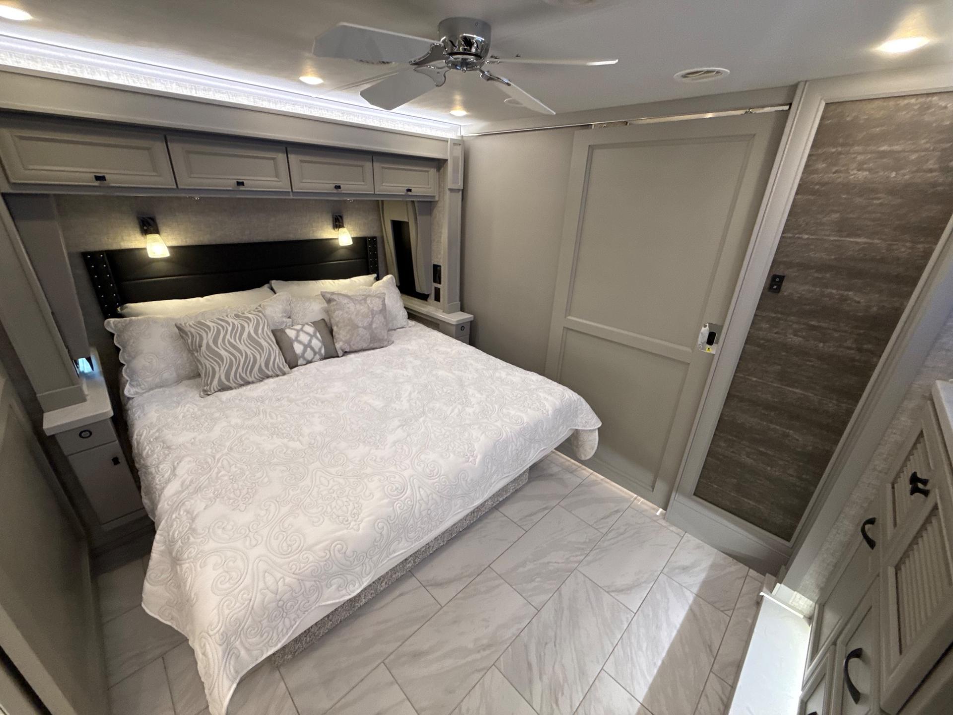2025 TIFFIN MOTORHOMES 2025 TIFFIN MOTORHOMES Phaeton - thumbnail 50