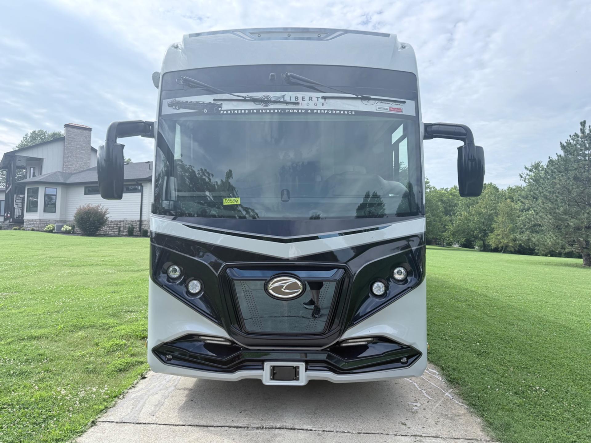 2027 American Coach 2027 American Coach American Eagle - thumbnail 9