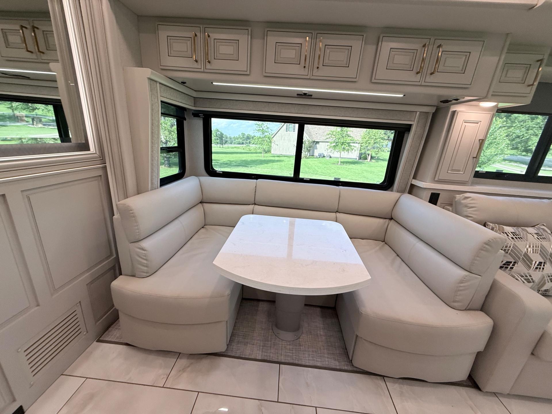2027 Fleetwood  2027 Fleetwood  Discovery LXE - thumbnail 22