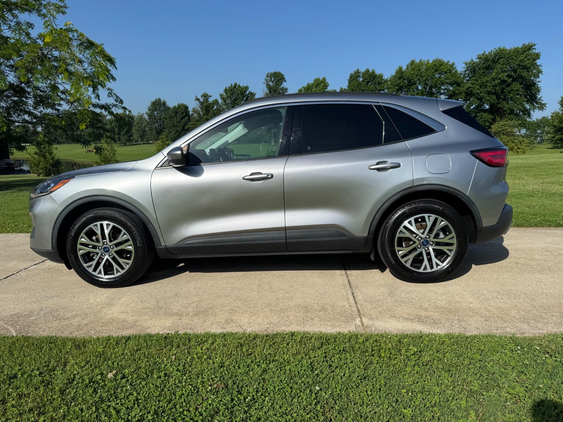 2022 Ford 2022 Ford Escape - thumbnail 6