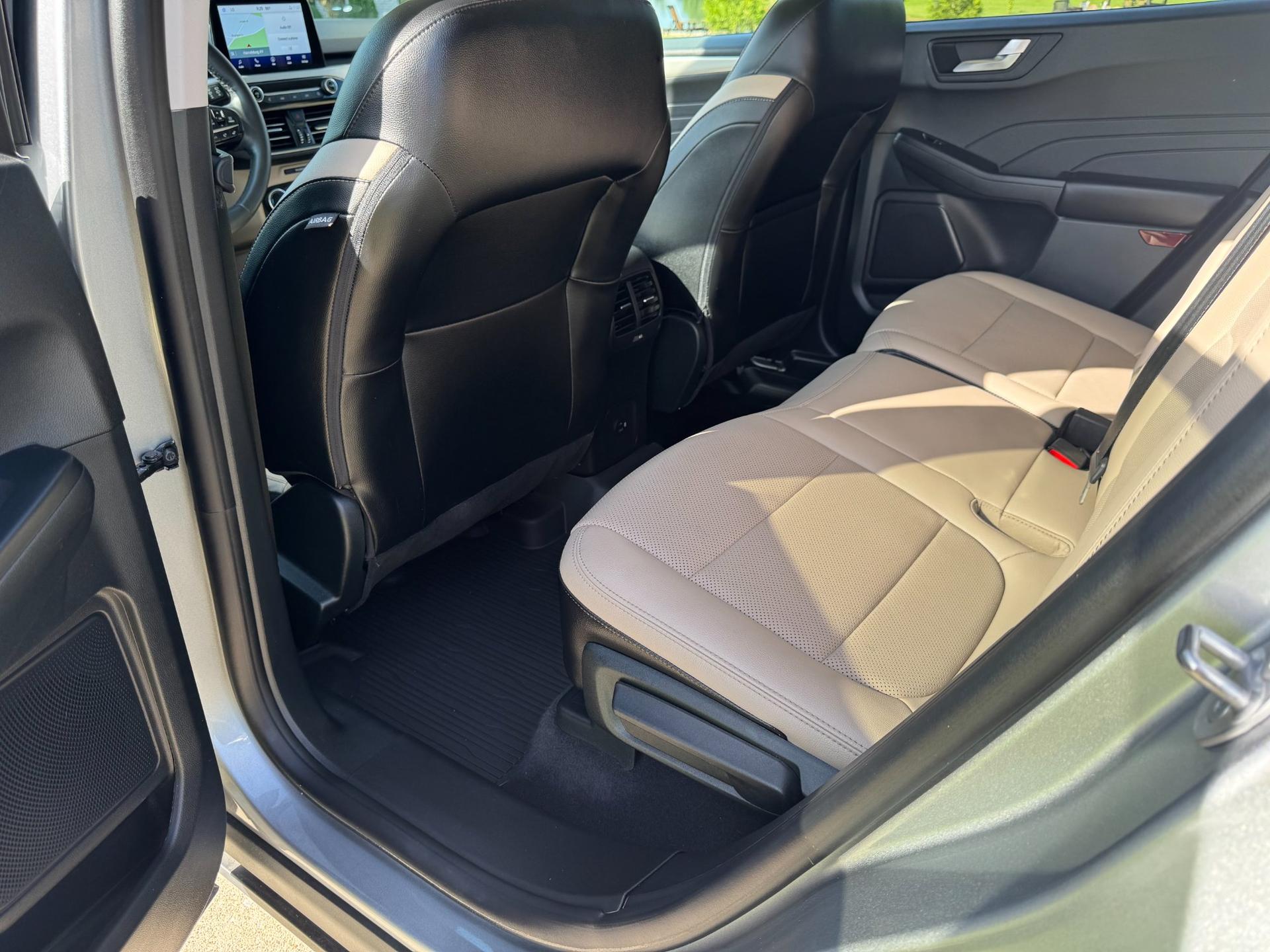 2022 Ford 2022 Ford Escape - thumbnail 11
