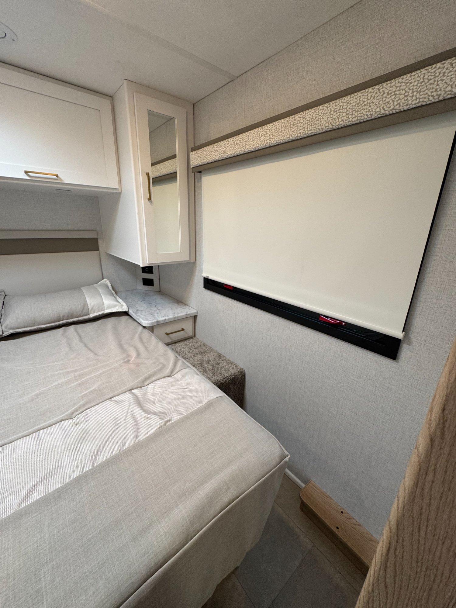 2026 Thor Motor Coach 2026 Thor Motor Coach Chateau - thumbnail 27