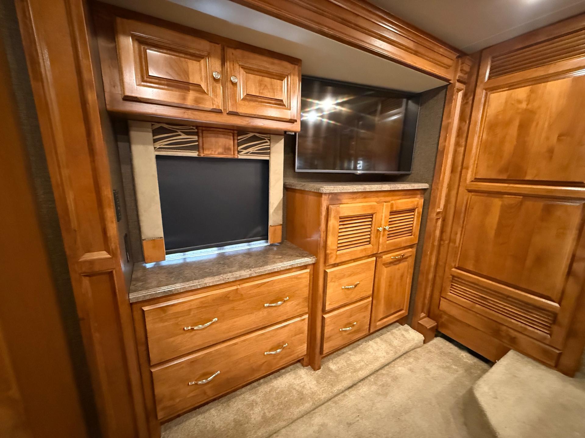 2016 TIFFIN MOTORHOMES 2016 TIFFIN MOTORHOMES ALLEGRO RED - thumbnail 28