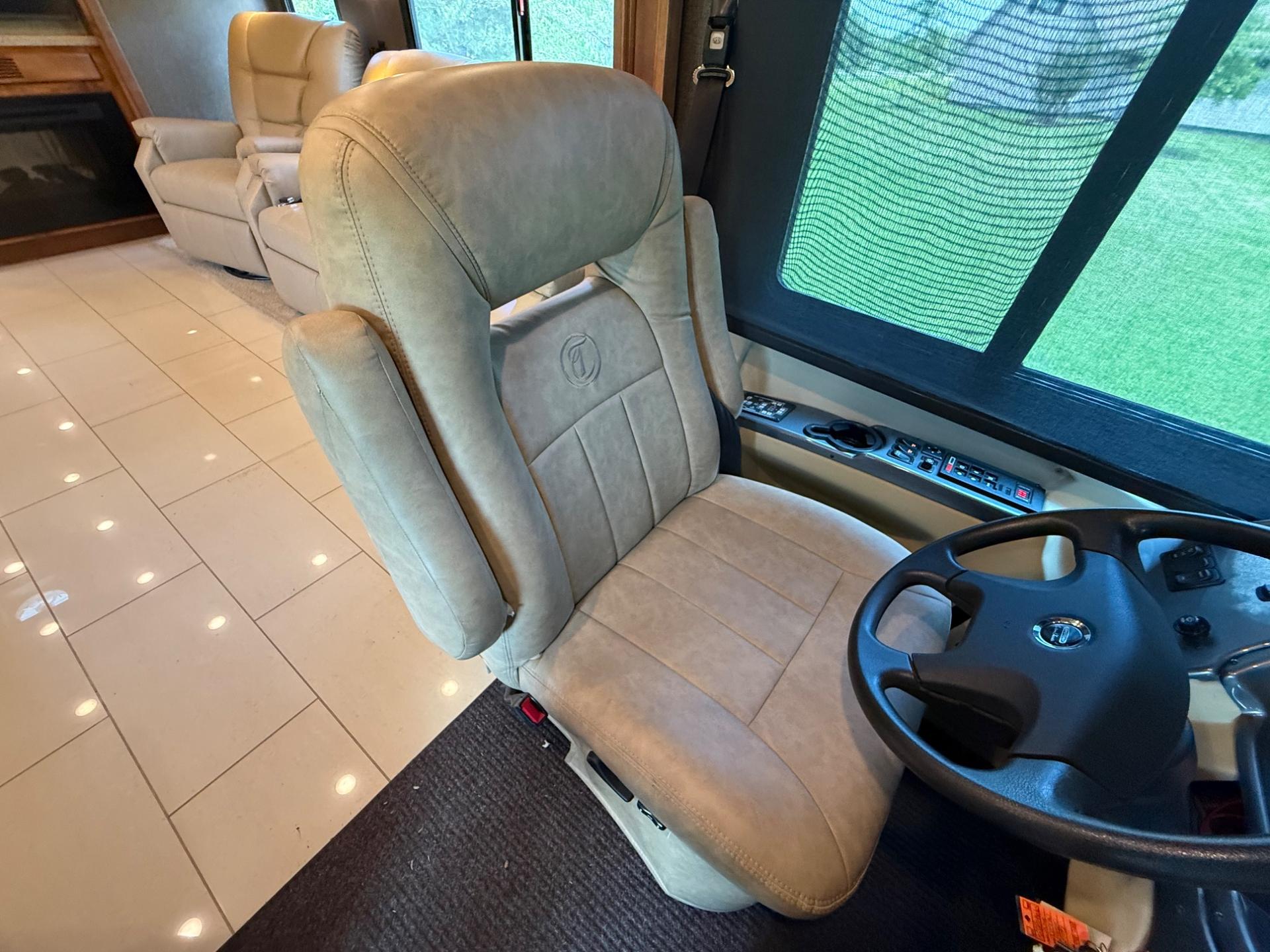 2016 TIFFIN MOTORHOMES 2016 TIFFIN MOTORHOMES ALLEGRO RED - thumbnail 38