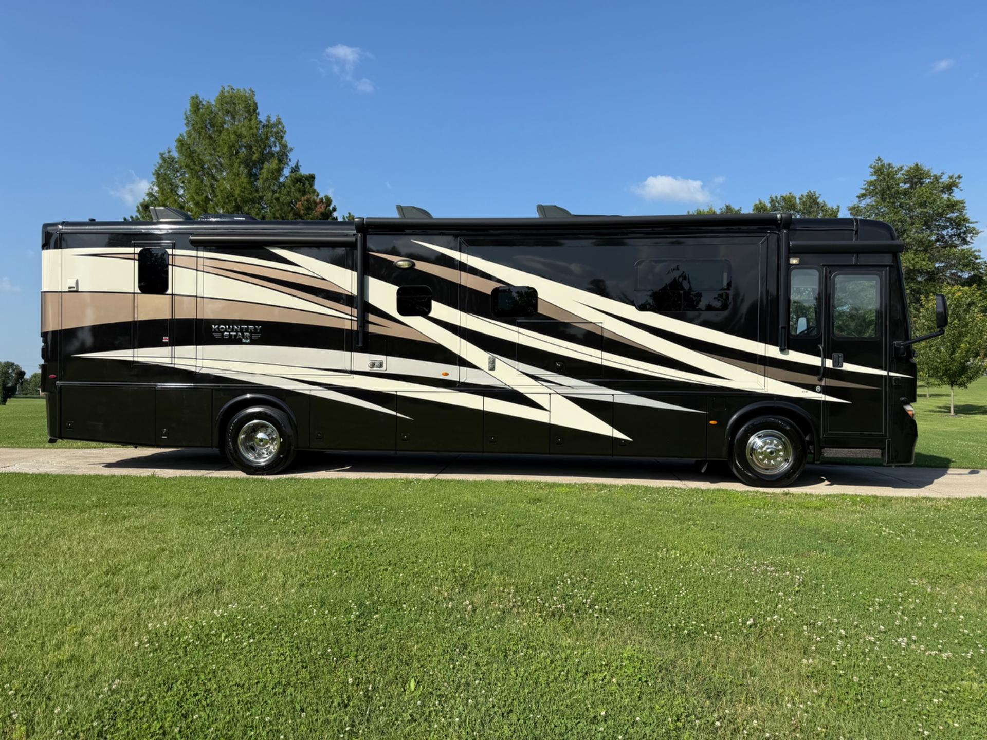 2020 Newmar  2020 Newmar  Kountry Star  - thumbnail 2