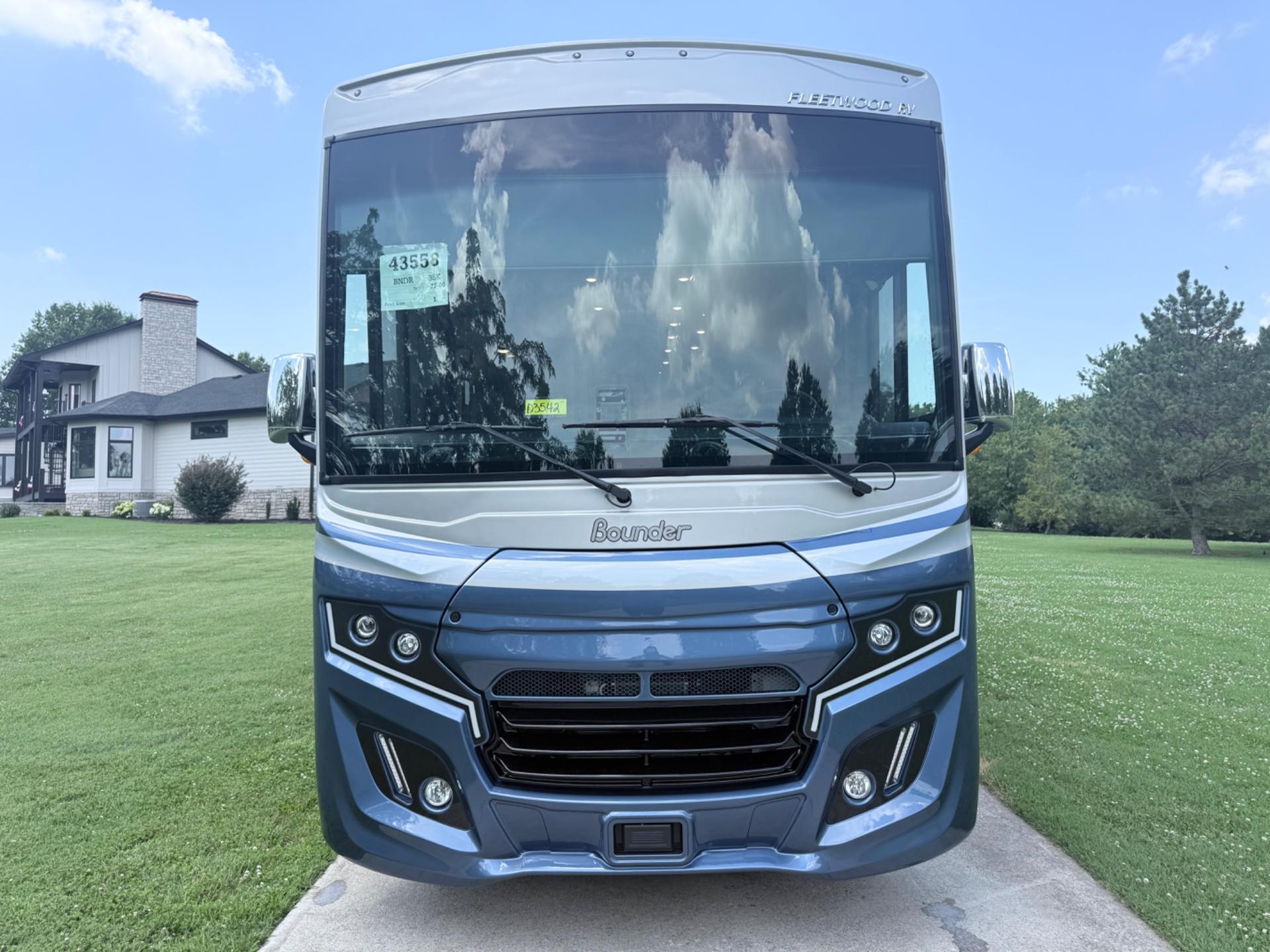 2027 FLEETWOOD 2027 FLEETWOOD BOUNDER - thumbnail 8