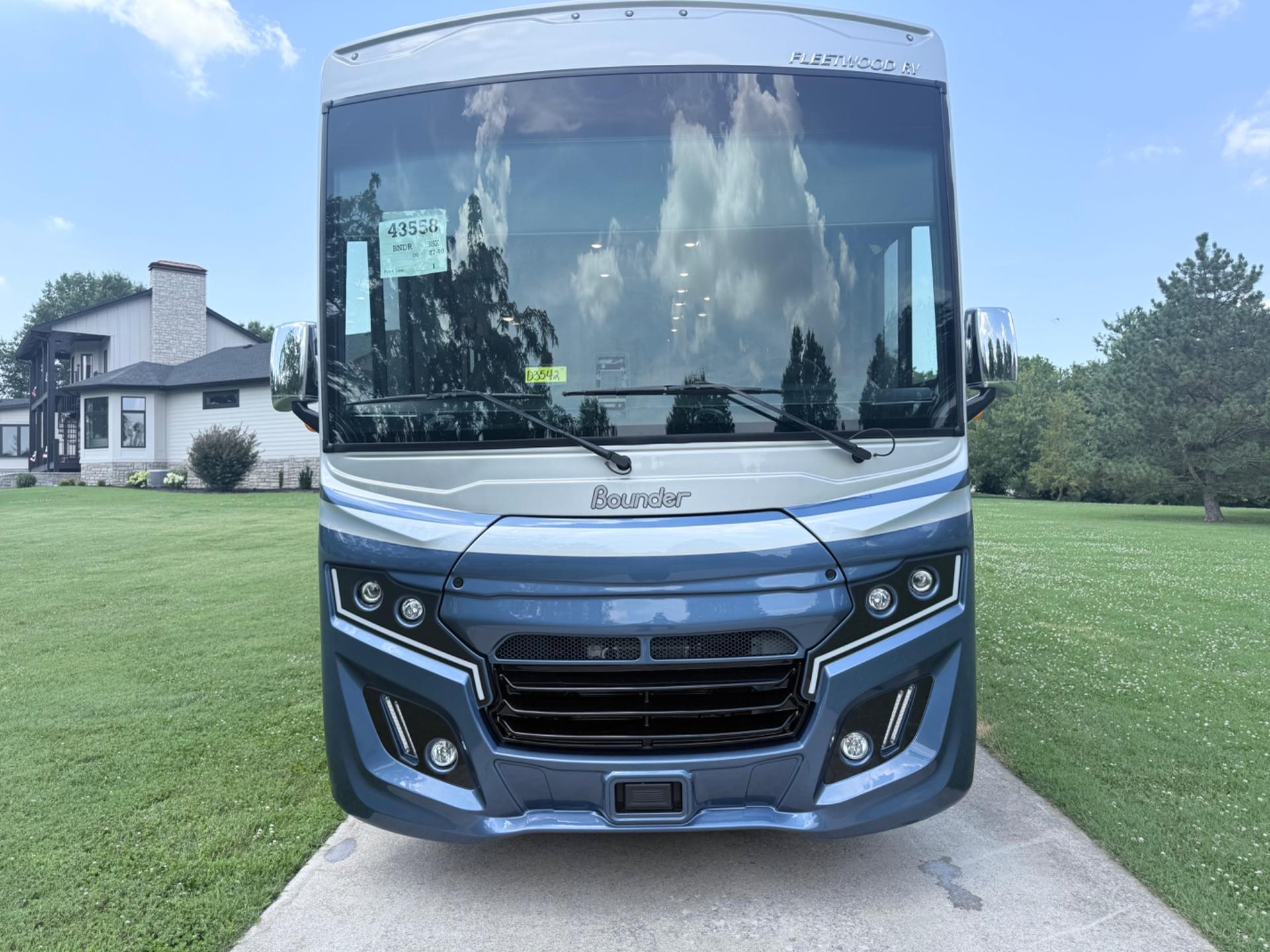 2027 FLEETWOOD 2027 FLEETWOOD BOUNDER - thumbnail 9