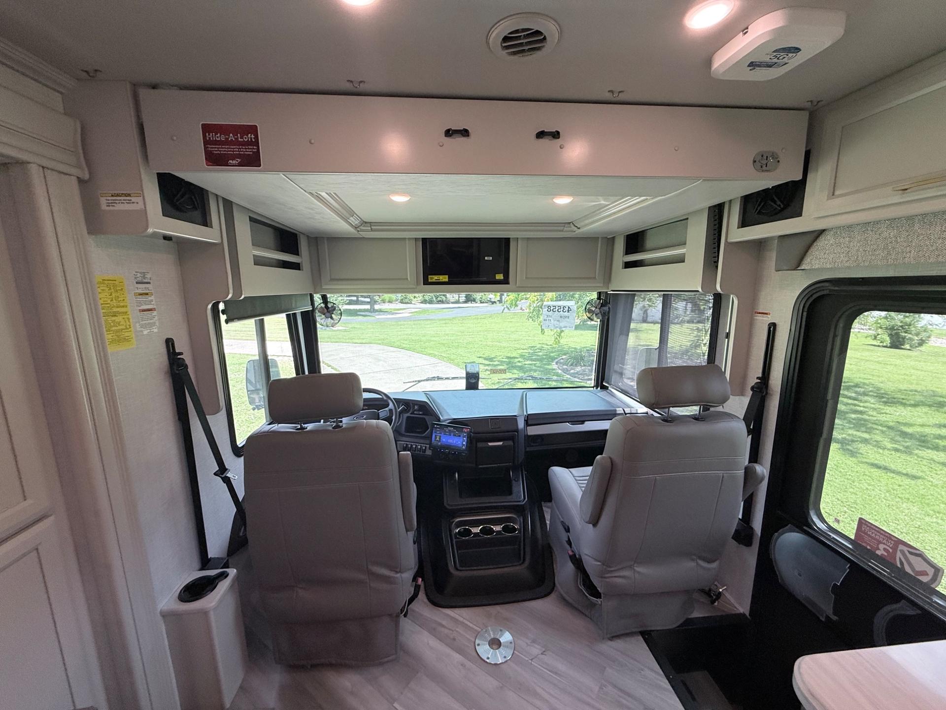 2027 FLEETWOOD 2027 FLEETWOOD BOUNDER - thumbnail 14