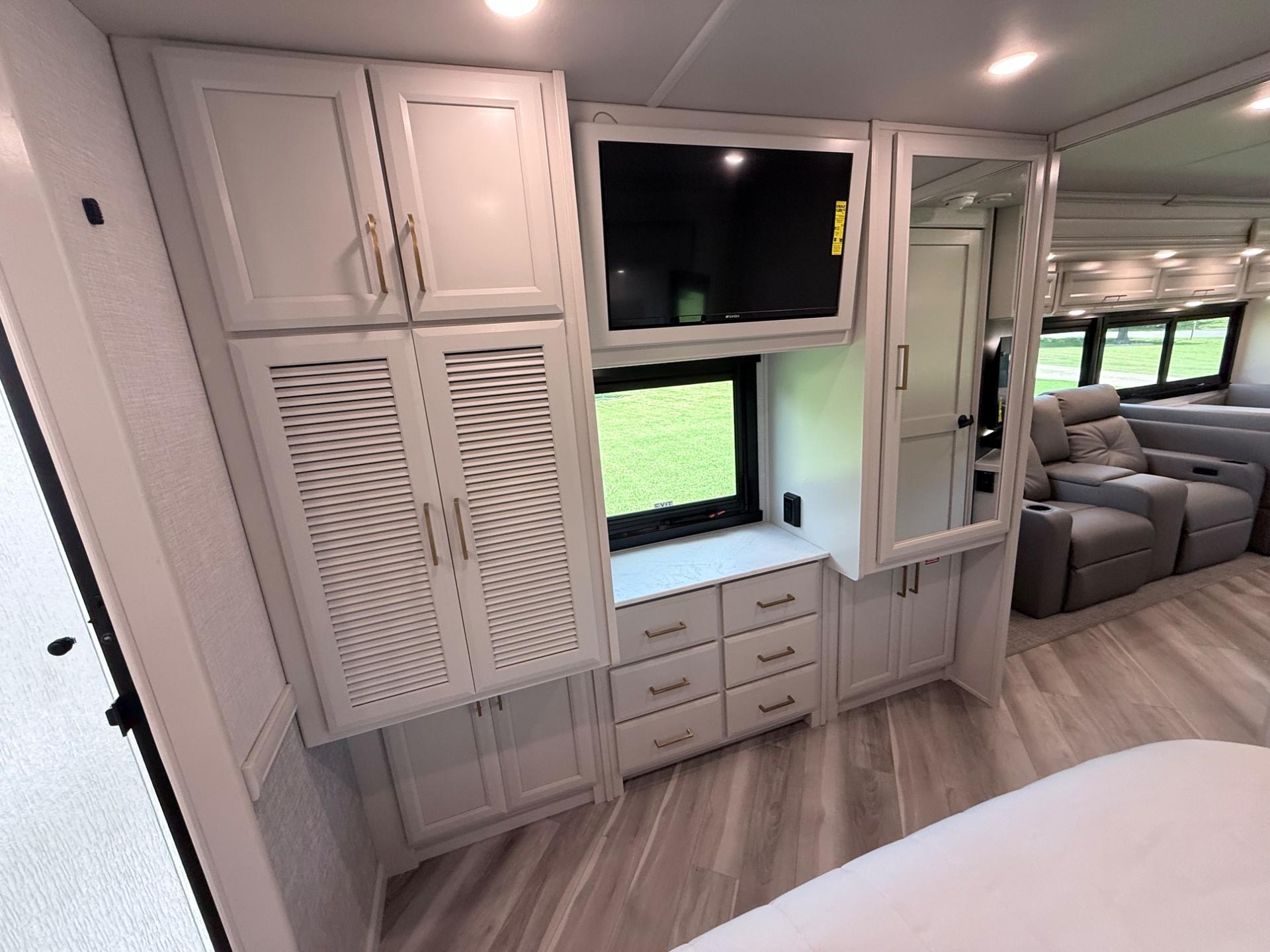 2027 FLEETWOOD 2027 FLEETWOOD BOUNDER - thumbnail 35