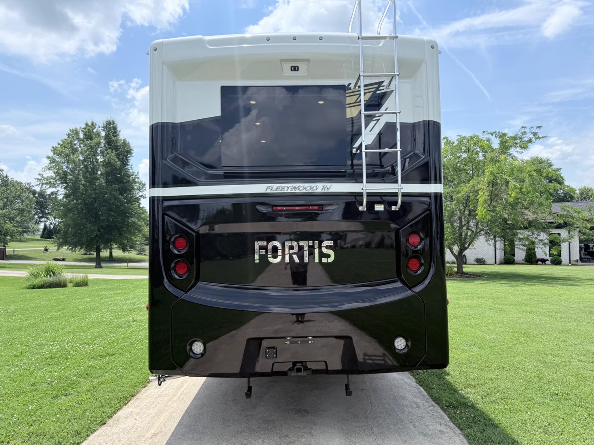 2027 FLEETWOOD 2027 FLEETWOOD FORTIS - thumbnail 4