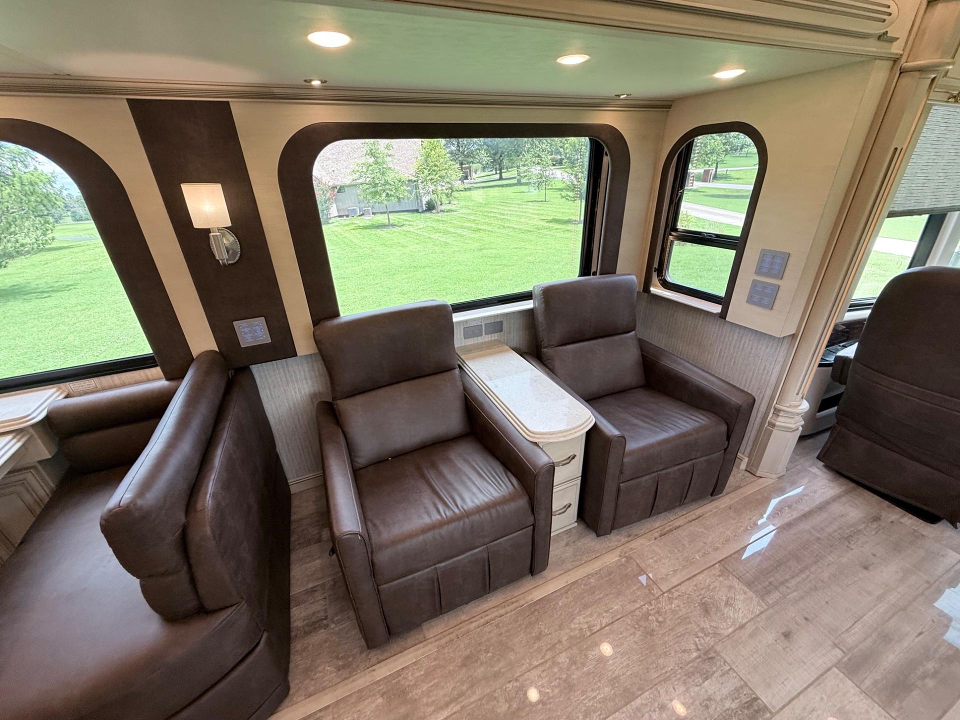 2019 Newmar 2019 Newmar Essex - thumbnail 23