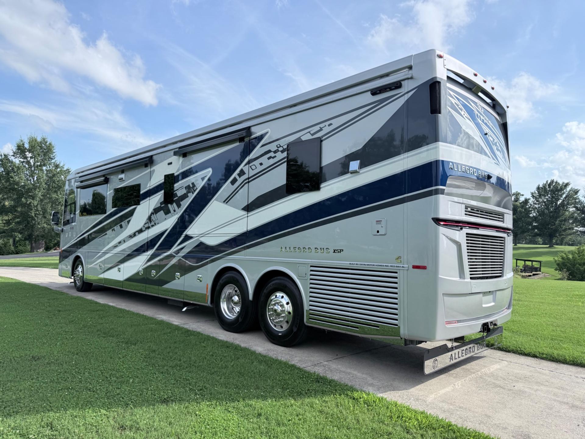 2027 Tiffin Motorhomes 2027 Tiffin Motorhomes Allegro Bus - thumbnail 5