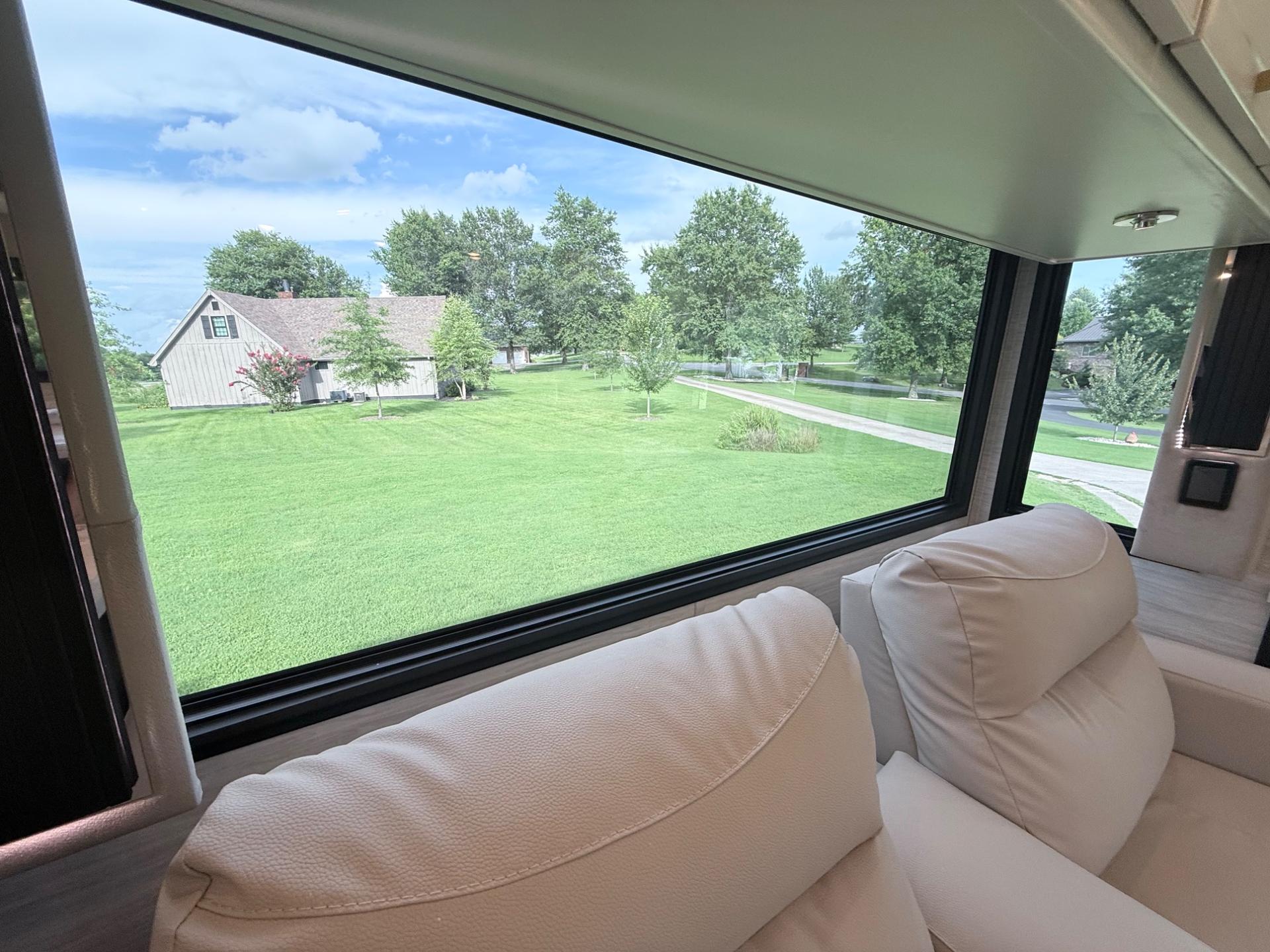 2027 Tiffin Motorhomes 2027 Tiffin Motorhomes Allegro Bus - thumbnail 24