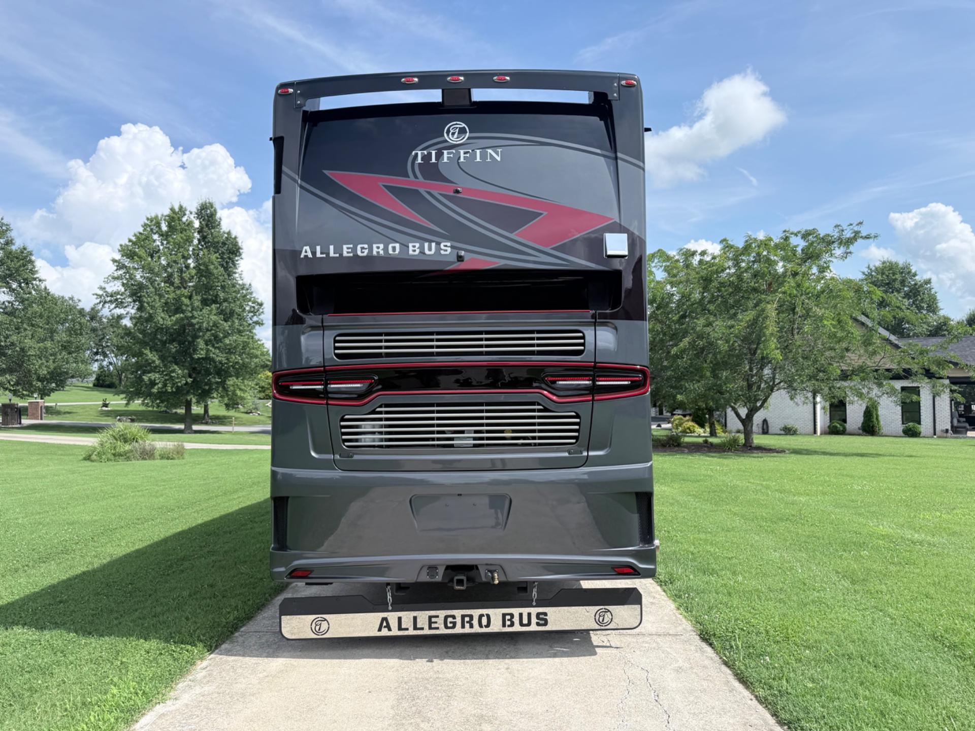2026 Tiffin Motorhomes 2026 Tiffin Motorhomes Allegro Bus  - thumbnail 4