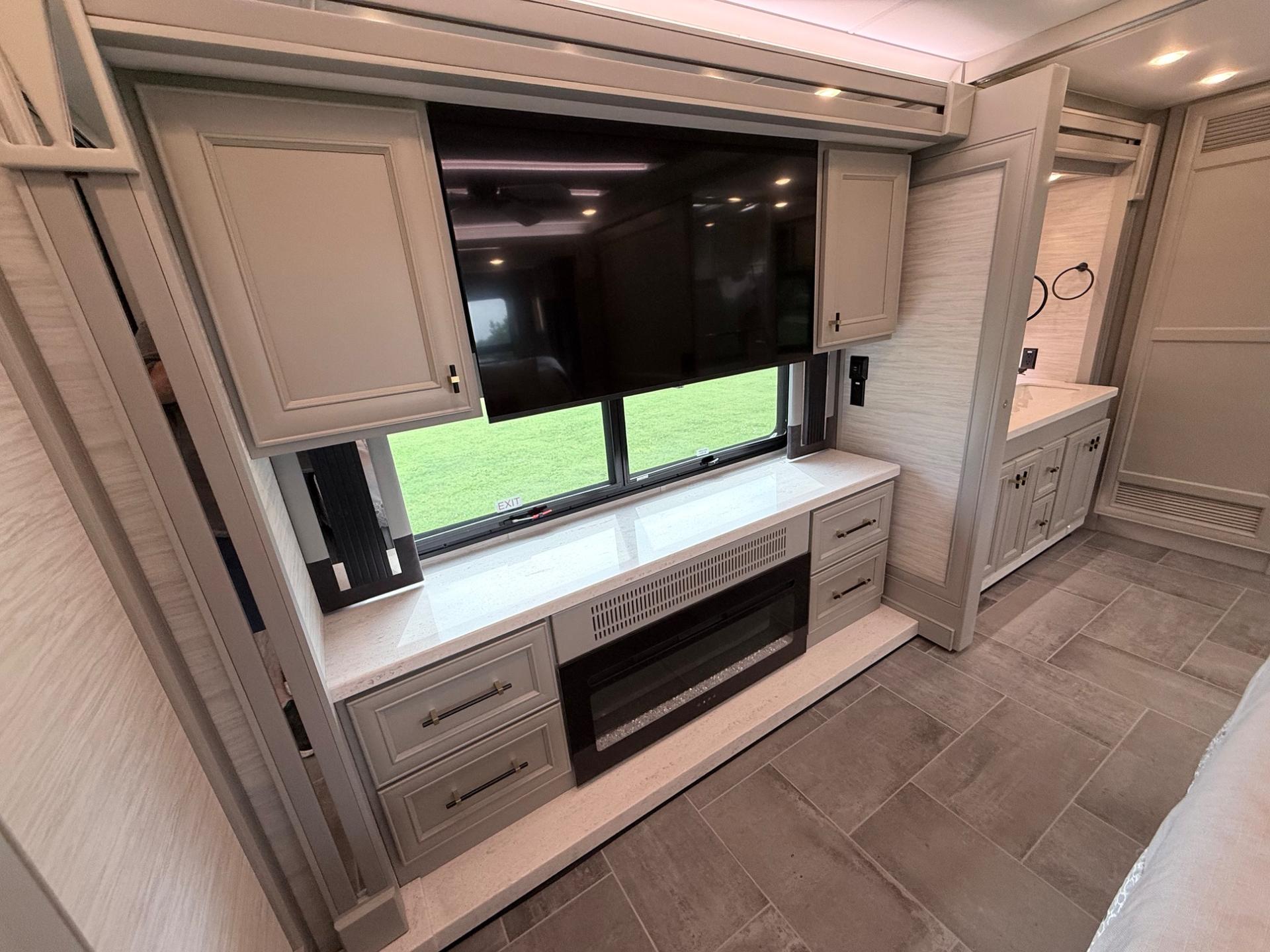 2026 Tiffin Motorhomes 2026 Tiffin Motorhomes Allegro Bus  - thumbnail 34