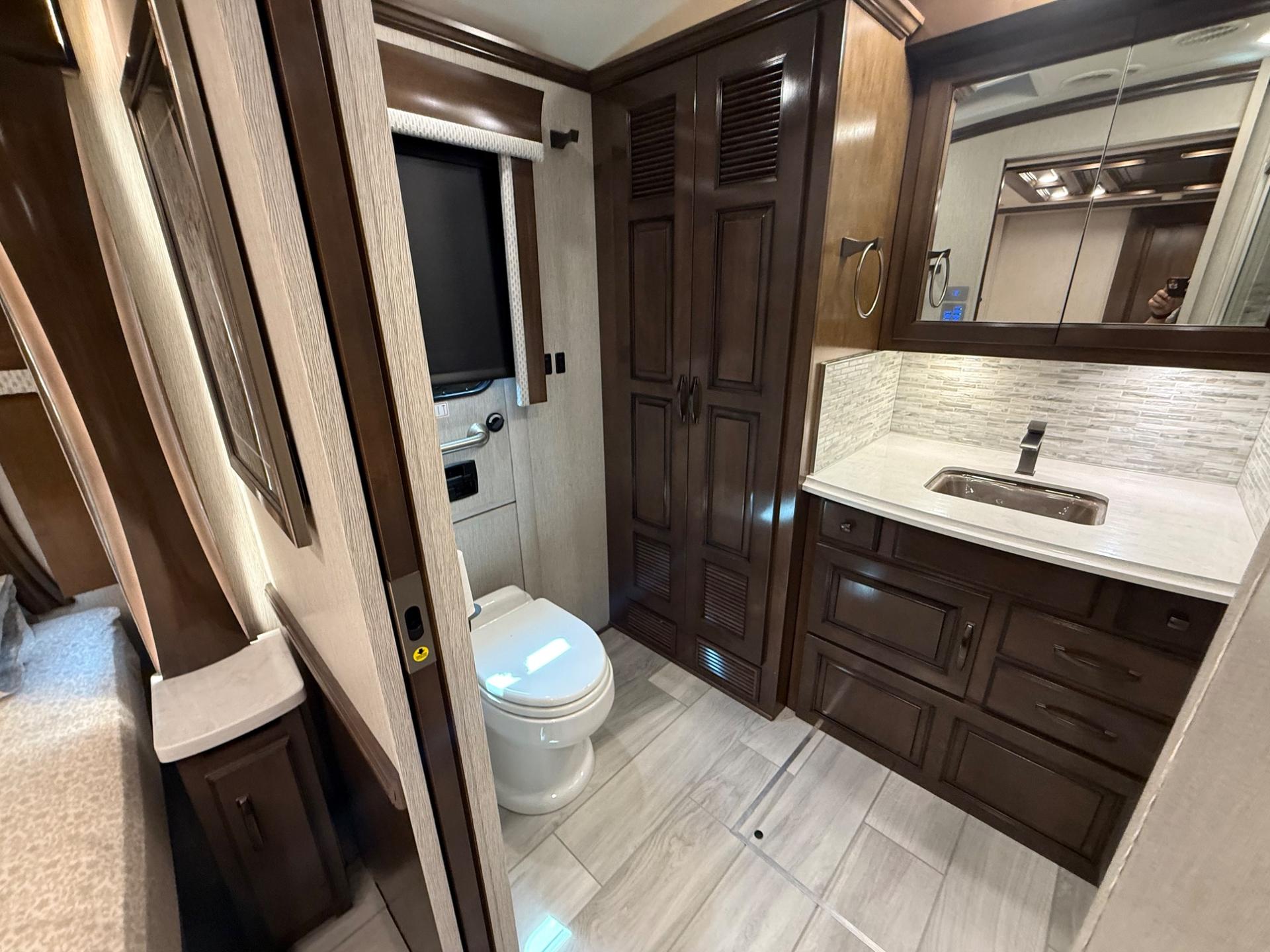 2023 NEWMAR  2023 NEWMAR  DUTCH STAR  - thumbnail 56