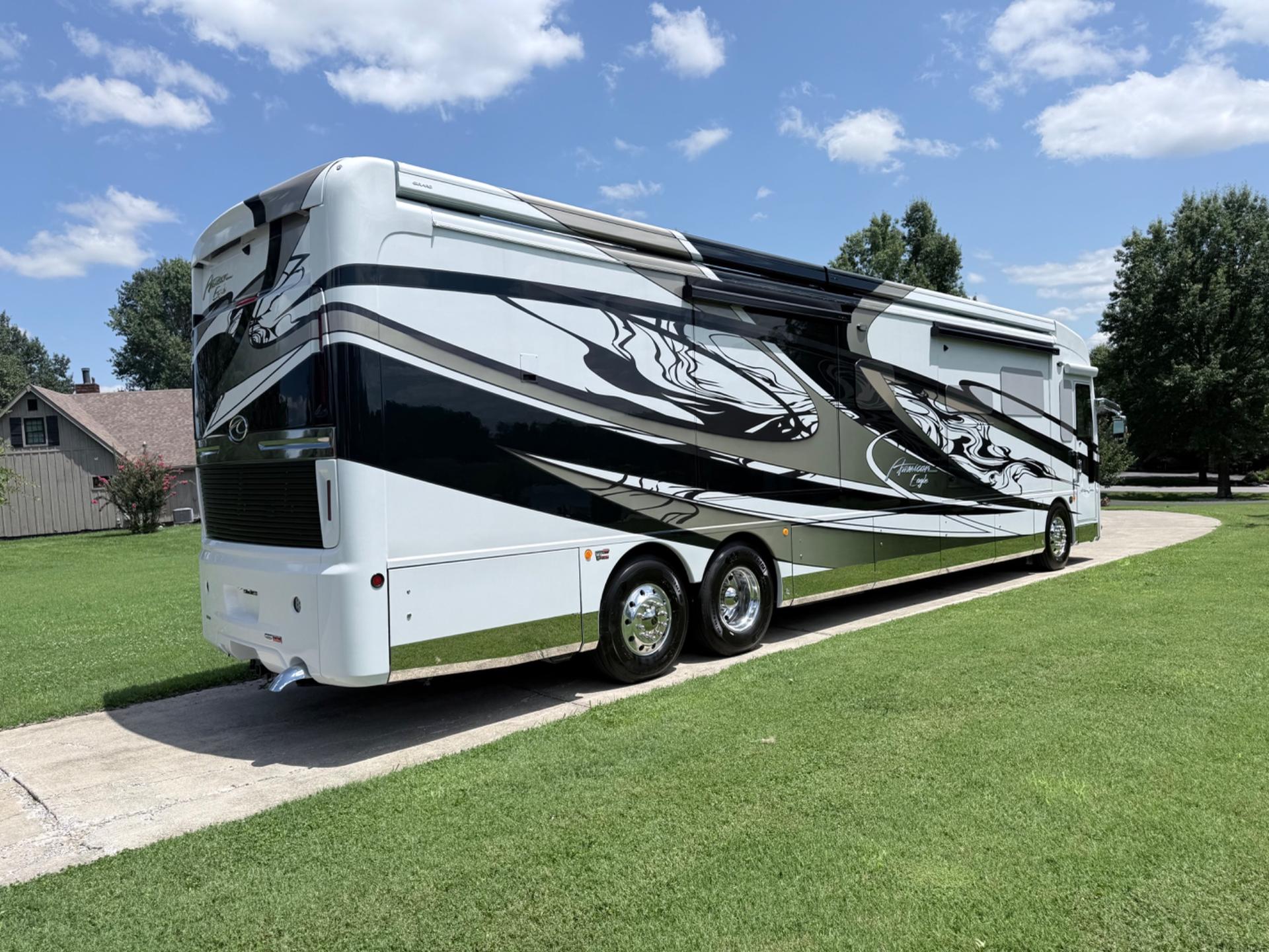 2027 American Coach 2027 American Coach American Eagle - thumbnail 3
