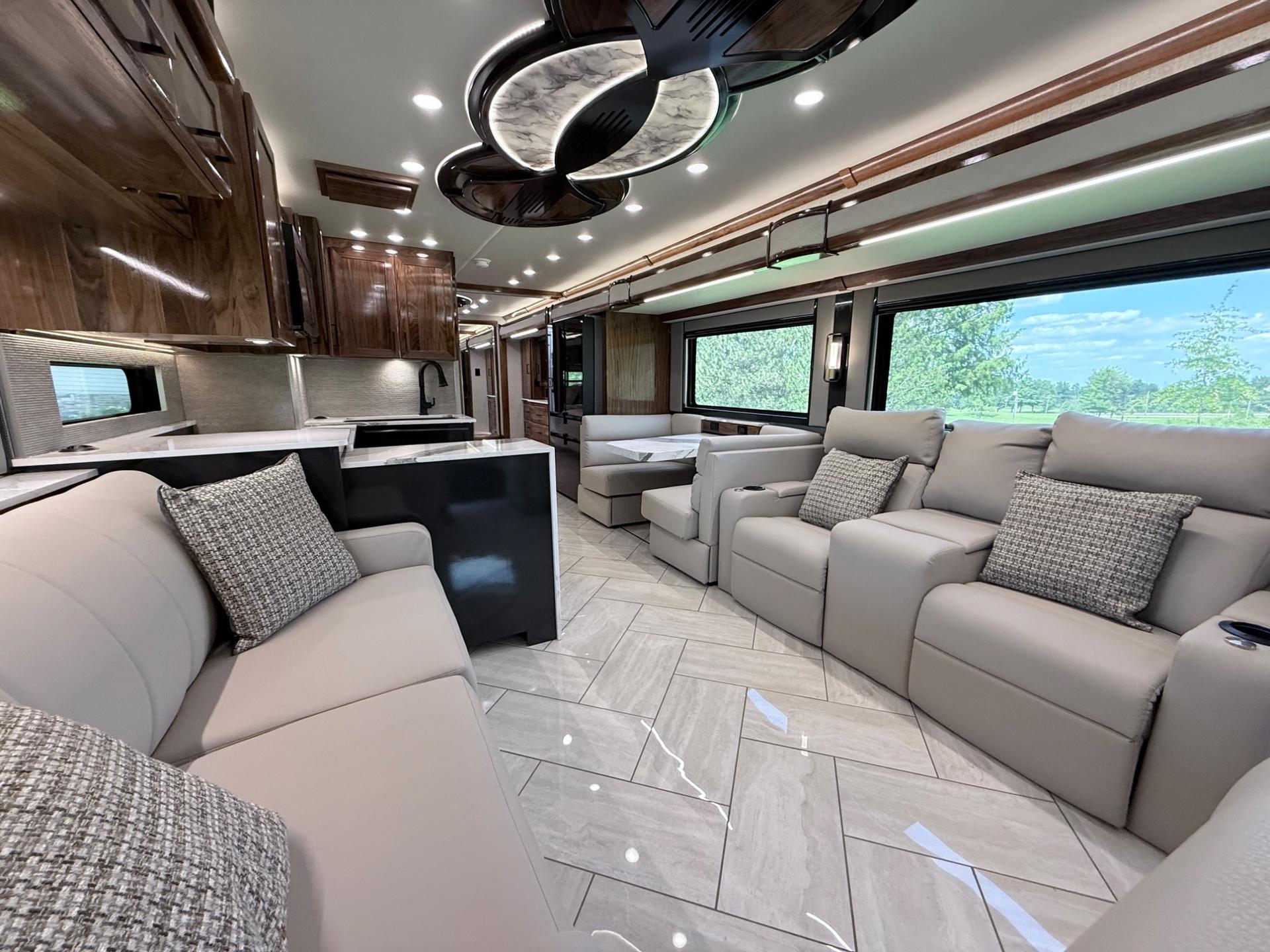 2027 American Coach 2027 American Coach American Eagle - thumbnail 11