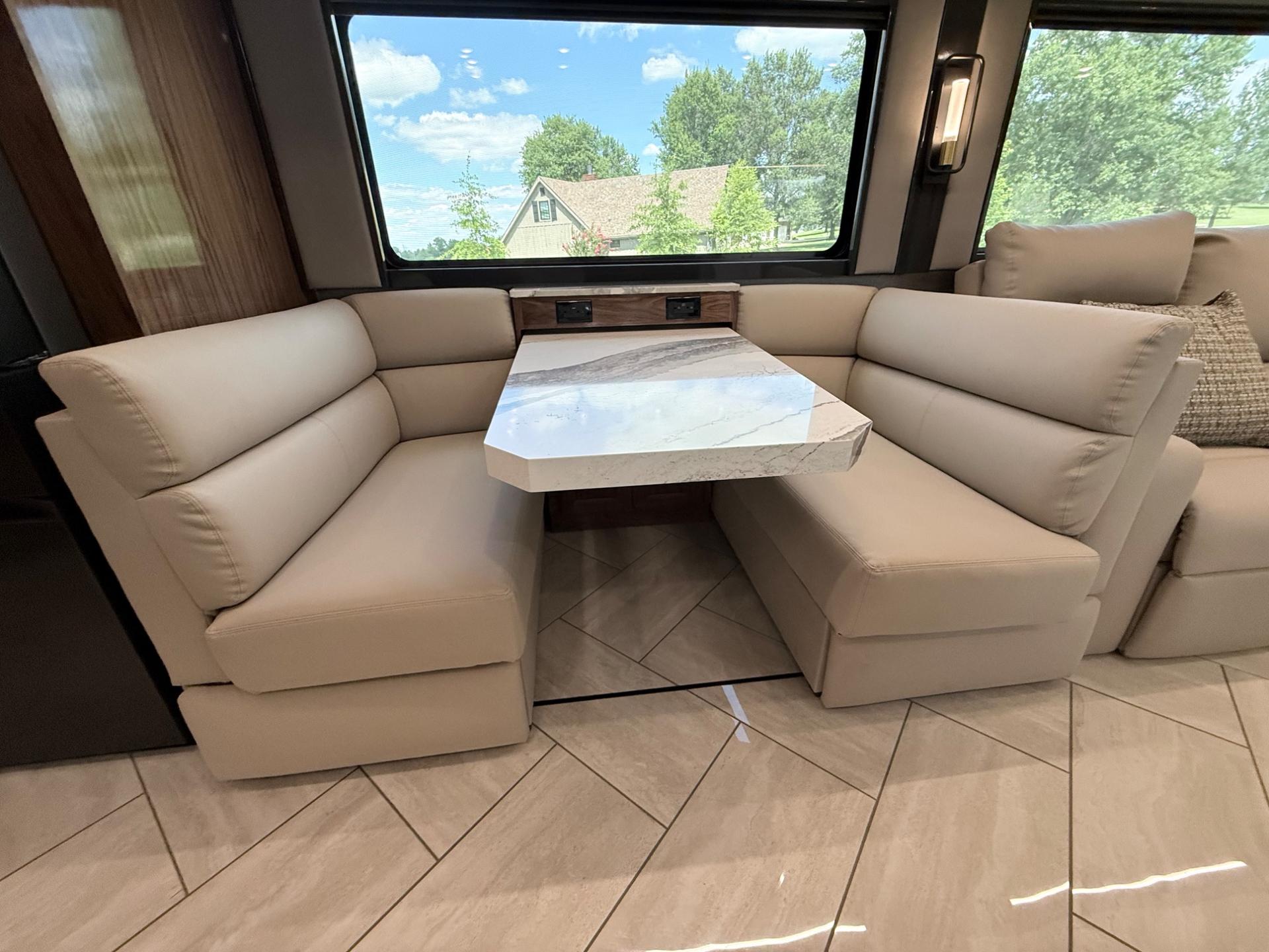 2027 American Coach 2027 American Coach American Eagle - thumbnail 19