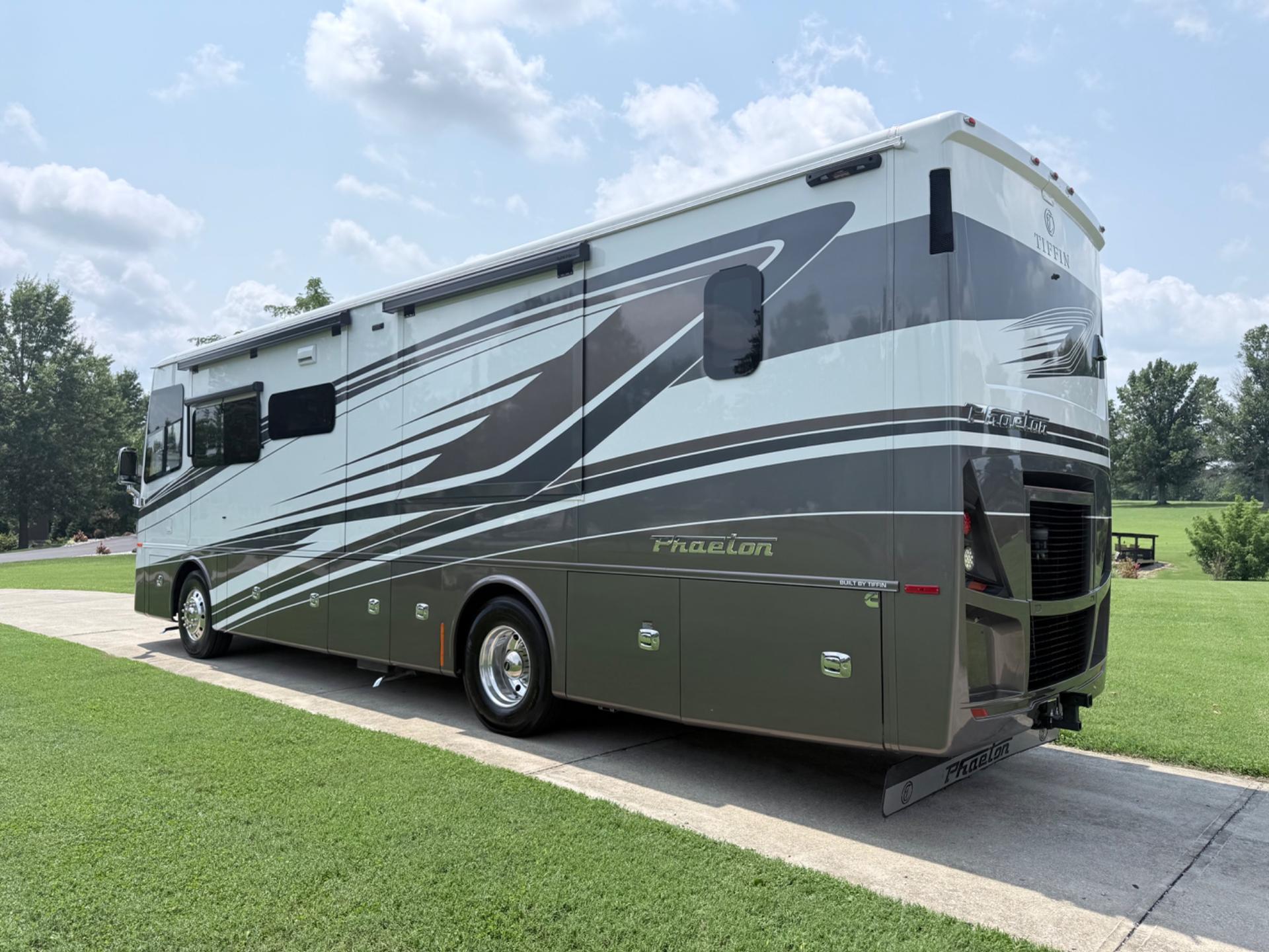 2024 Tiffin Motorhomes 2024 Tiffin Motorhomes Phaeton - thumbnail 6
