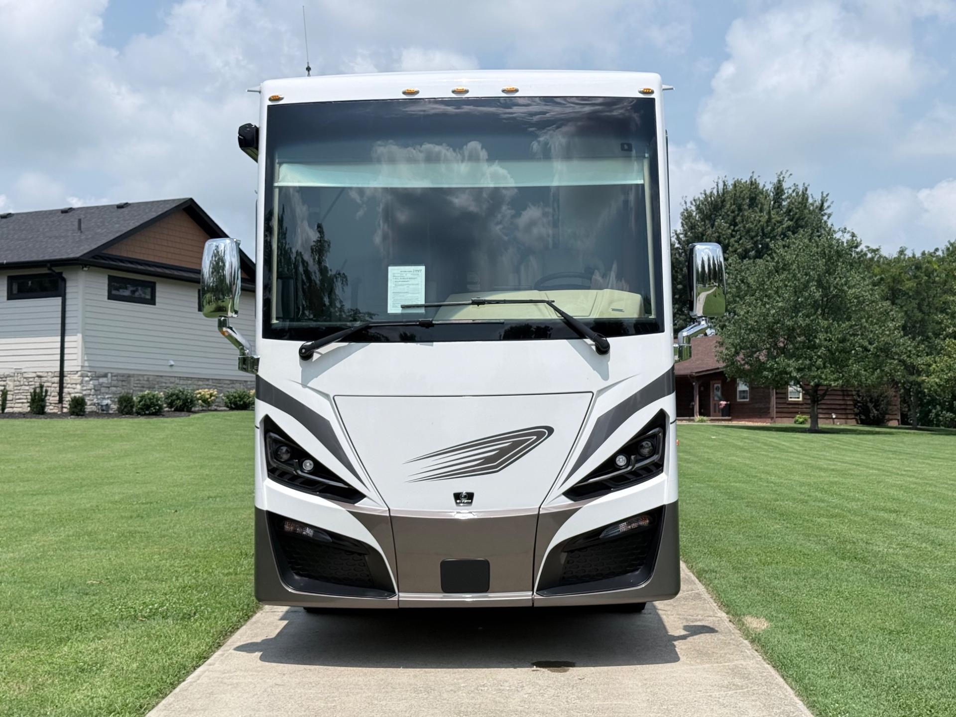 2024 Tiffin Motorhomes 2024 Tiffin Motorhomes Phaeton - thumbnail 10