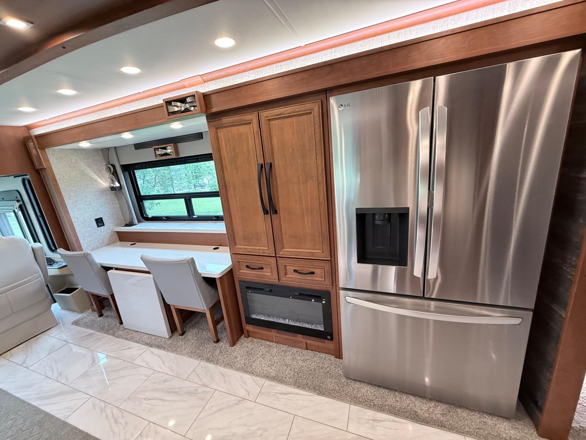 2024 Tiffin Motorhomes 2024 Tiffin Motorhomes Phaeton - thumbnail 20