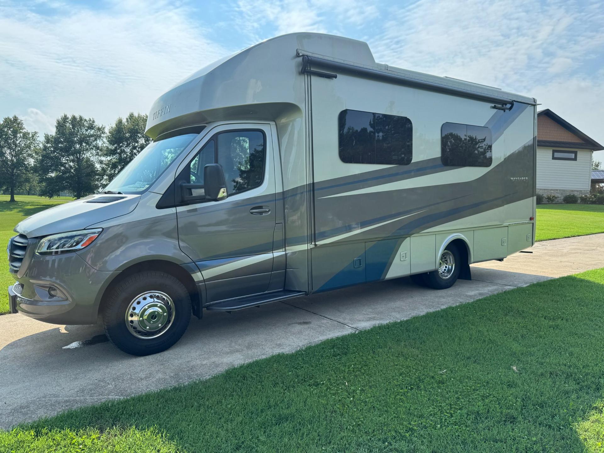 2021 Tiffin 2021 Tiffin Wayfarer  - thumbnail 5