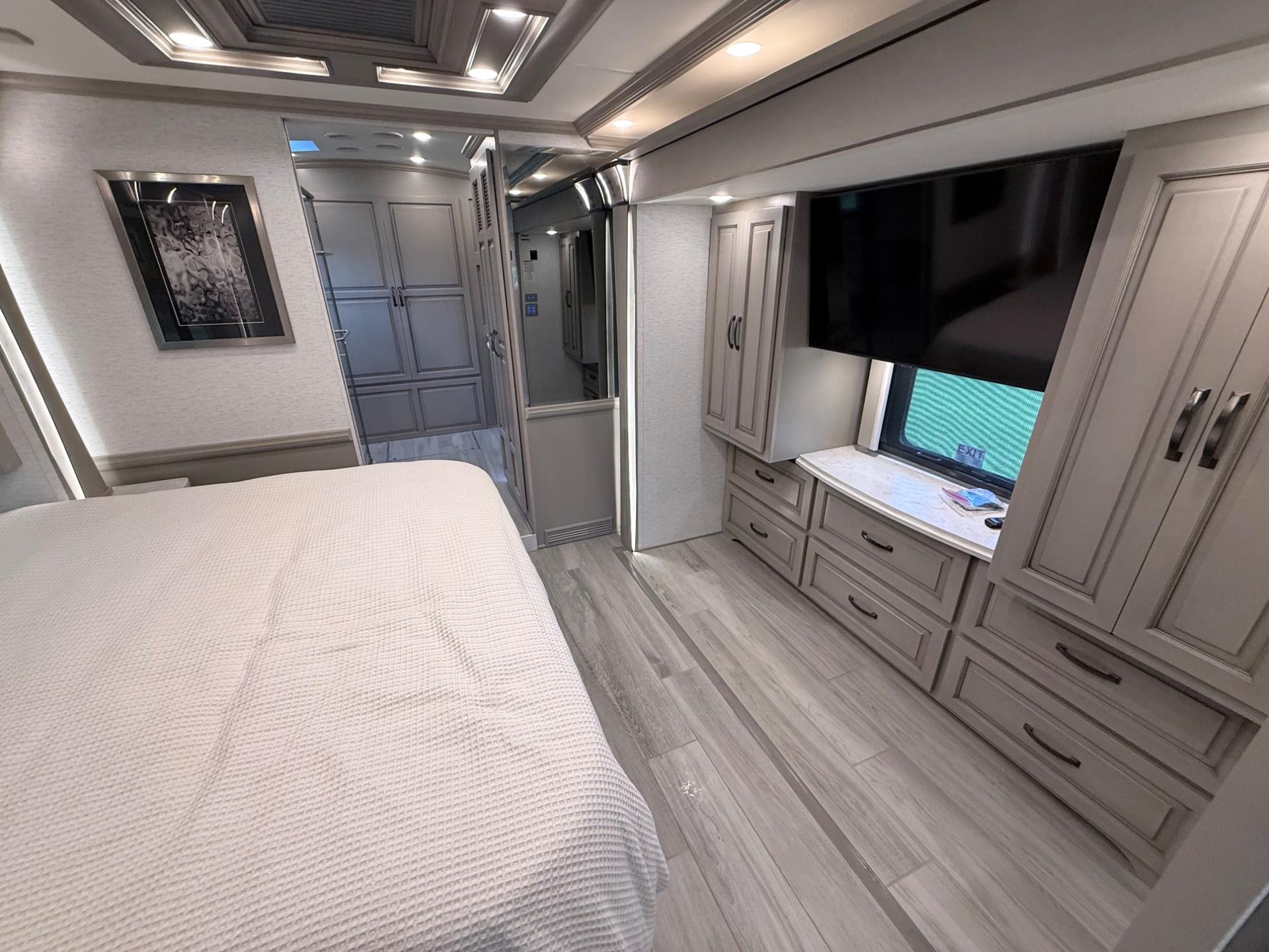2024 Newmar 2024 Newmar Dutchstar  - thumbnail 34
