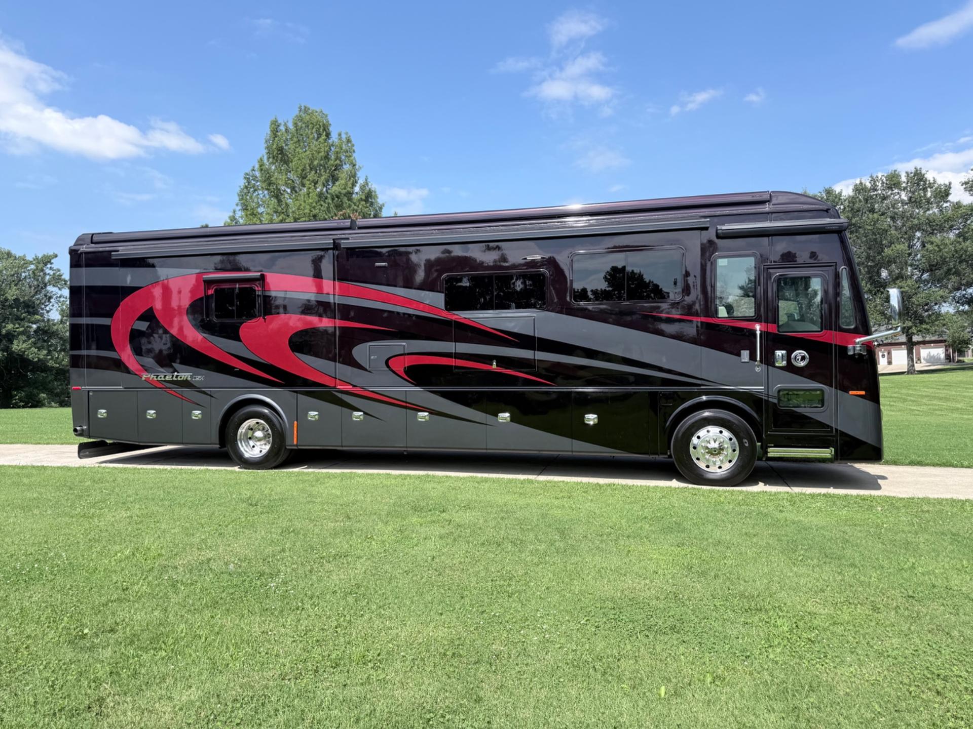 2021 TIFFIN MOTORHOMES 2021 TIFFIN MOTORHOMES PHAETON - thumbnail 2