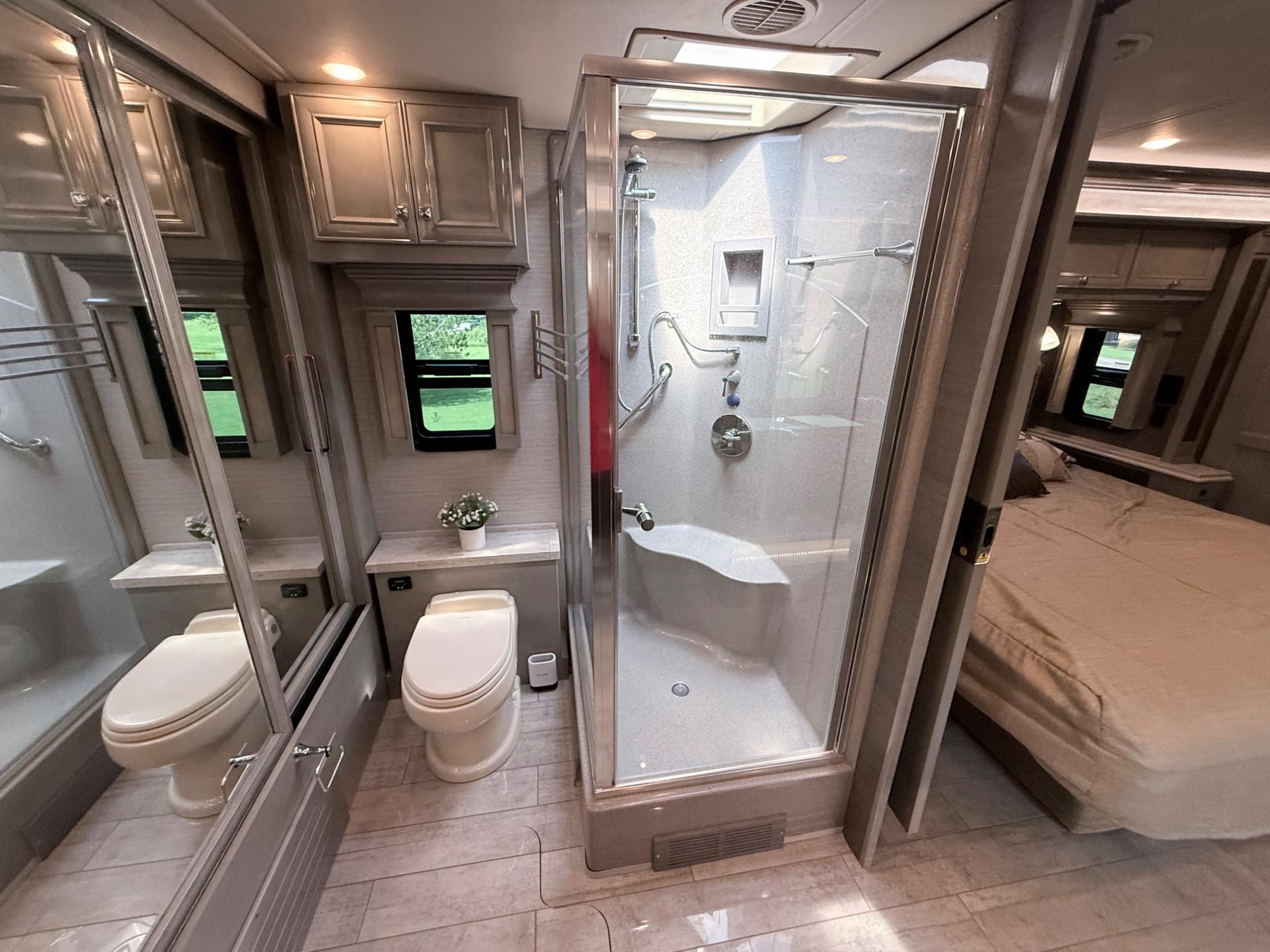 2021 TIFFIN MOTORHOMES 2021 TIFFIN MOTORHOMES PHAETON - thumbnail 28