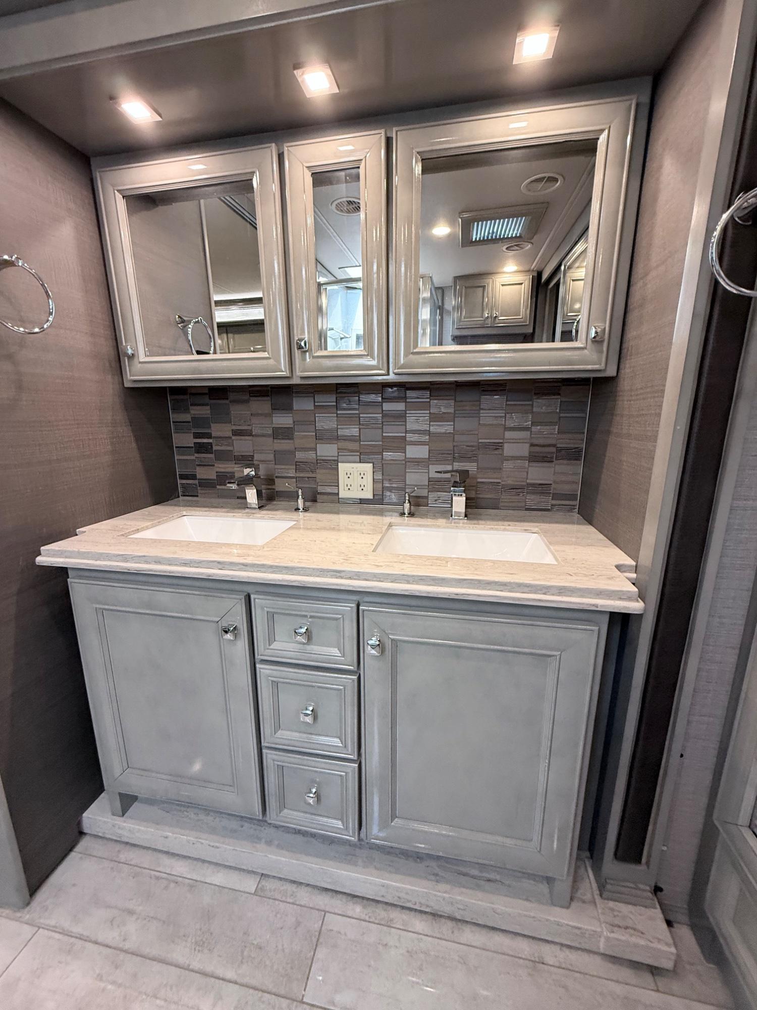 2021 TIFFIN MOTORHOMES 2021 TIFFIN MOTORHOMES PHAETON - thumbnail 30